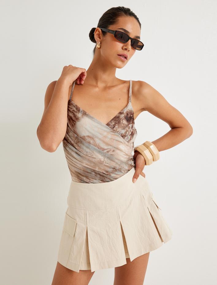  Koton X Sima Tarkan - Tül İnce Askılı Kruvaze Üst Astarlı Renk Geçişli Desenli Drapeli