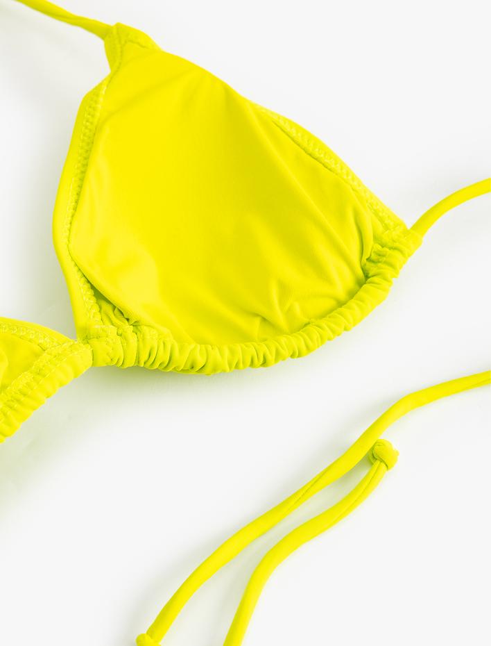  Üçgen İpli Bikini Üstü Basic