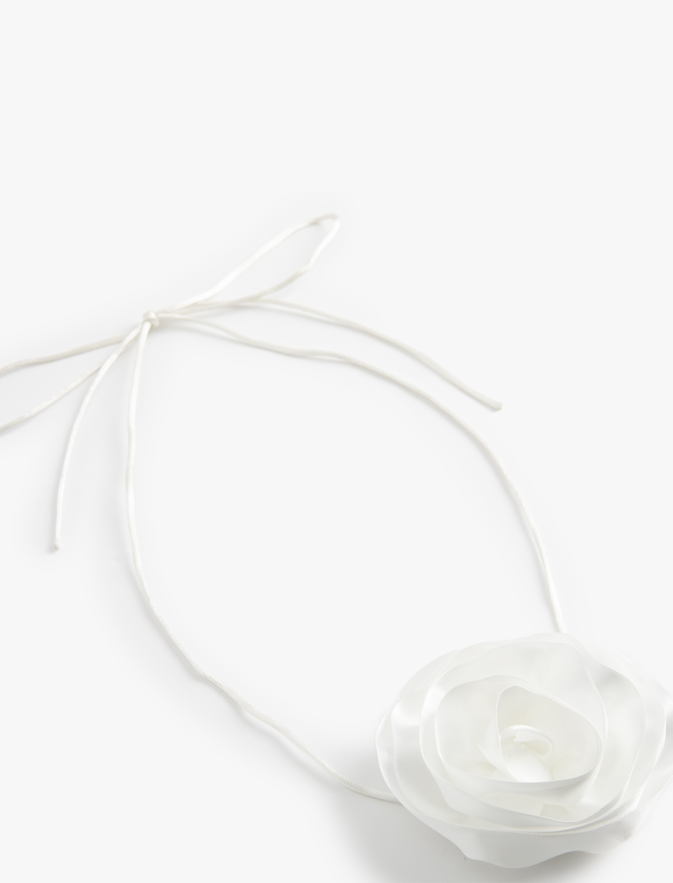  Kadın Gül Aplike Detaylı Choker Kolye
