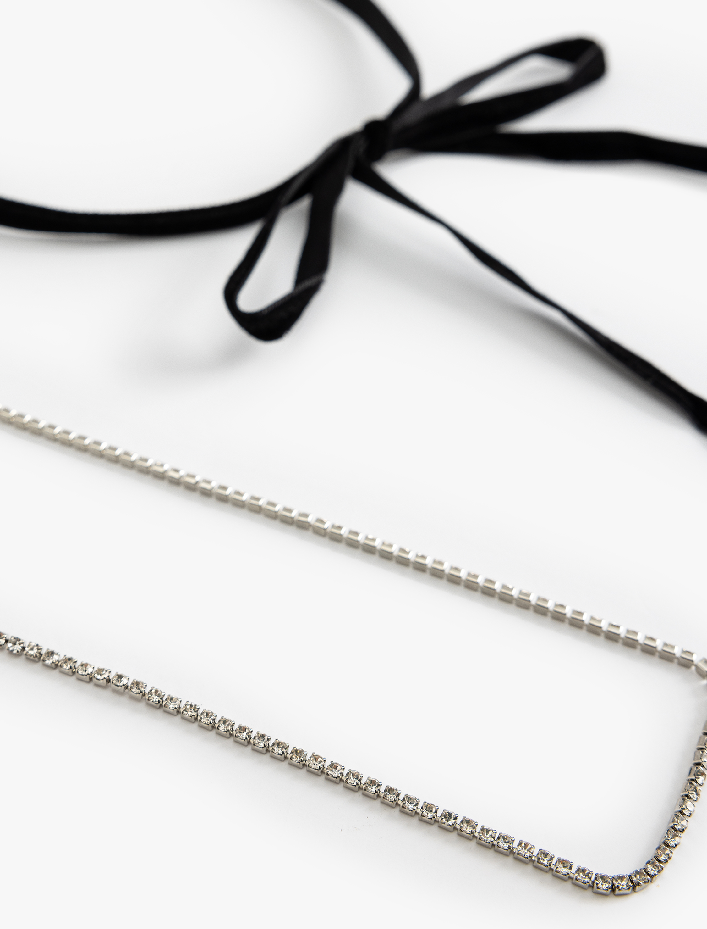  Kadın Fiyonklu Zincir Choker Kolye