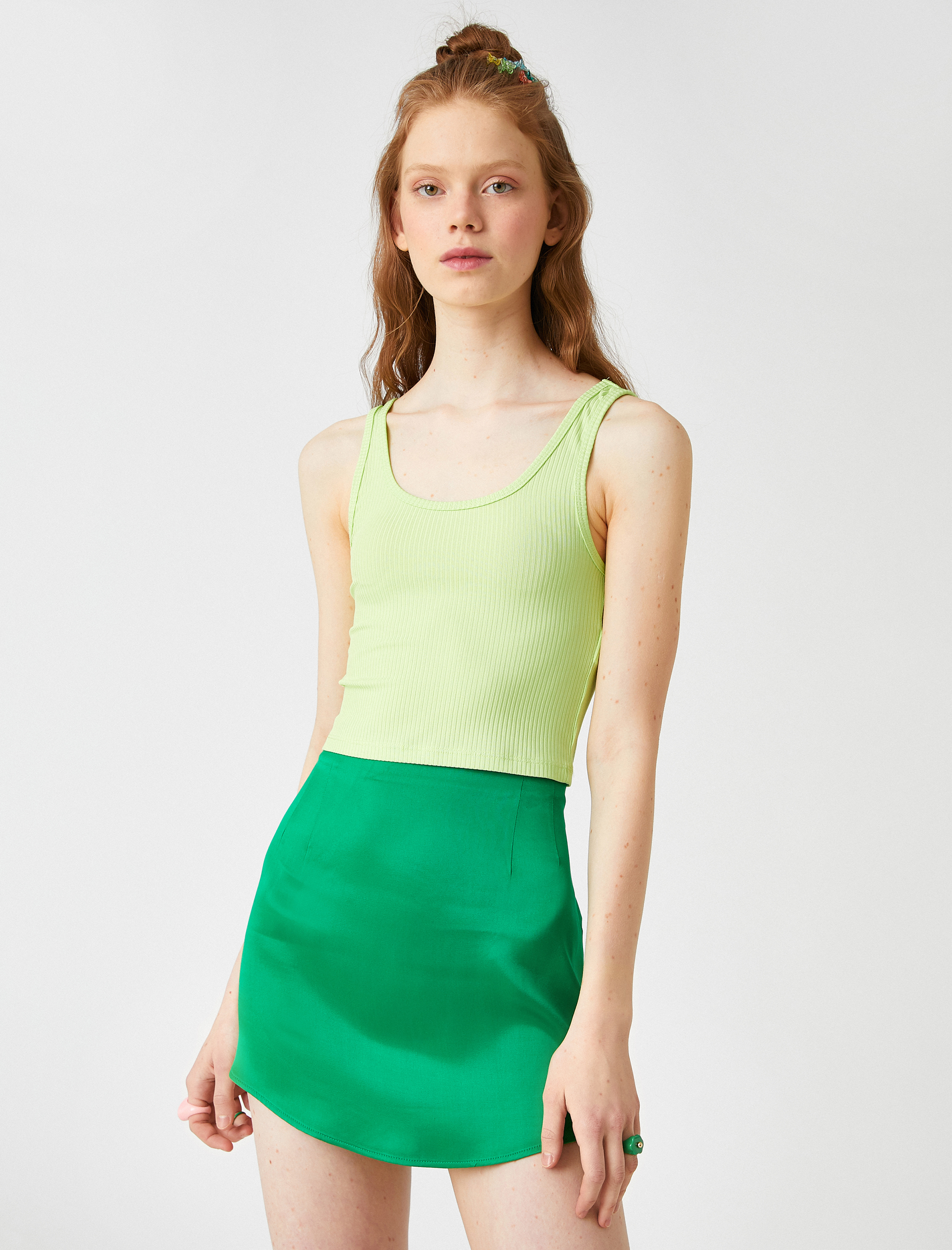   Fitilli Atlet Kalın Askılı Oyuk Yaka