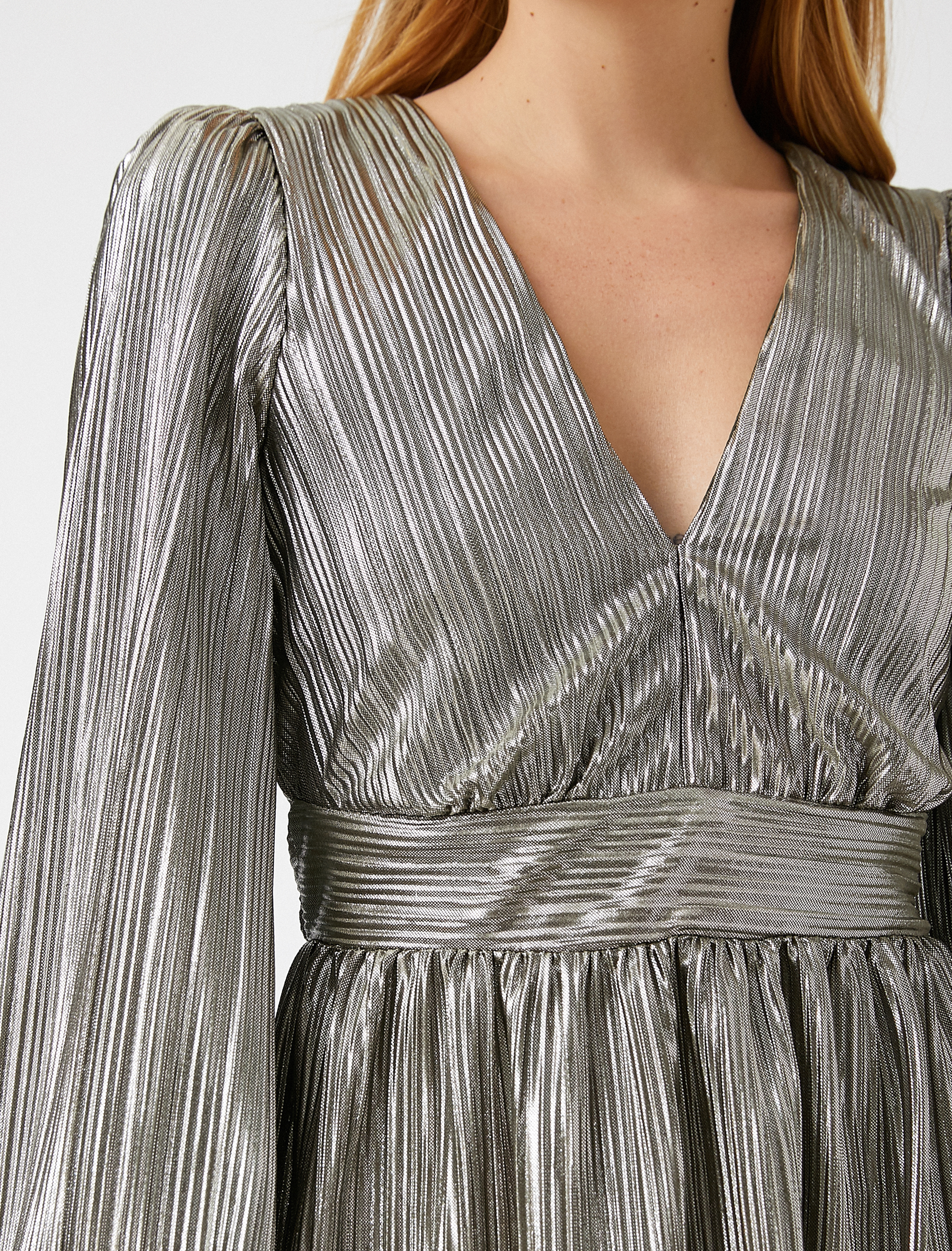   Parlak Mini Abiye Elbise Uzun Kollu V Yaka