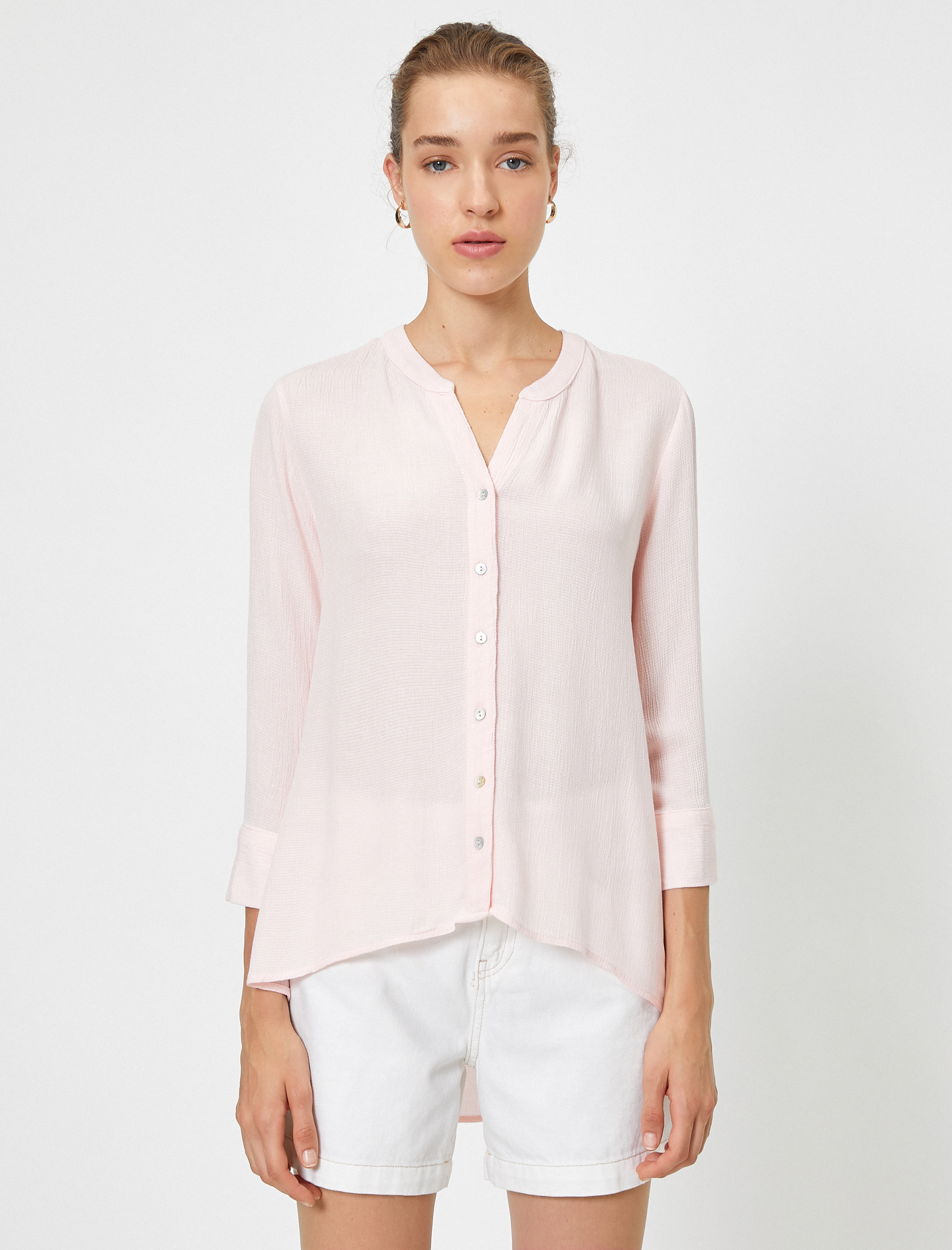   V Yaka Uzun Kollu Gömlek