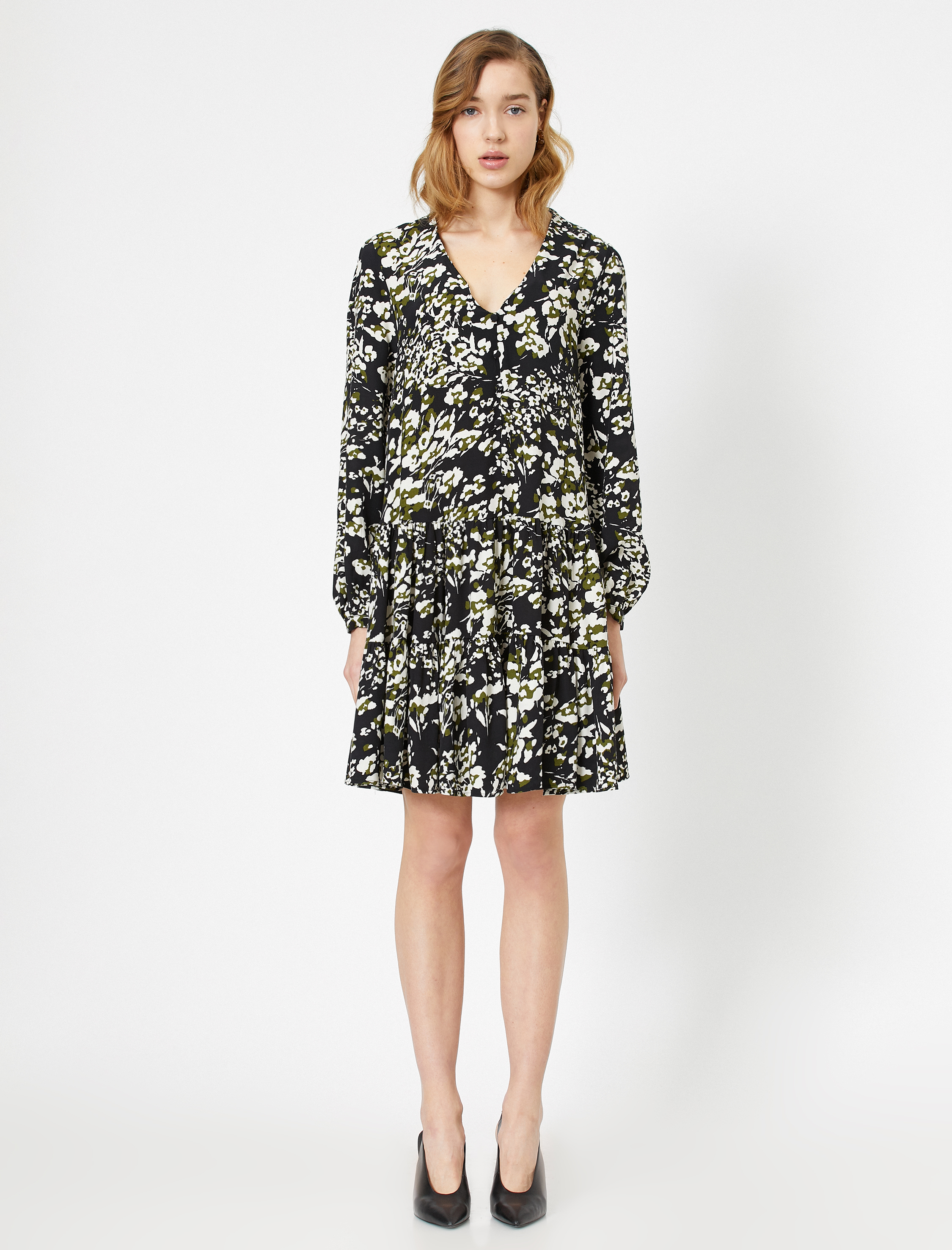   Çiçek Desenli V Yaka Uzun Kollu Fırfır Detaylı Midi Elbise