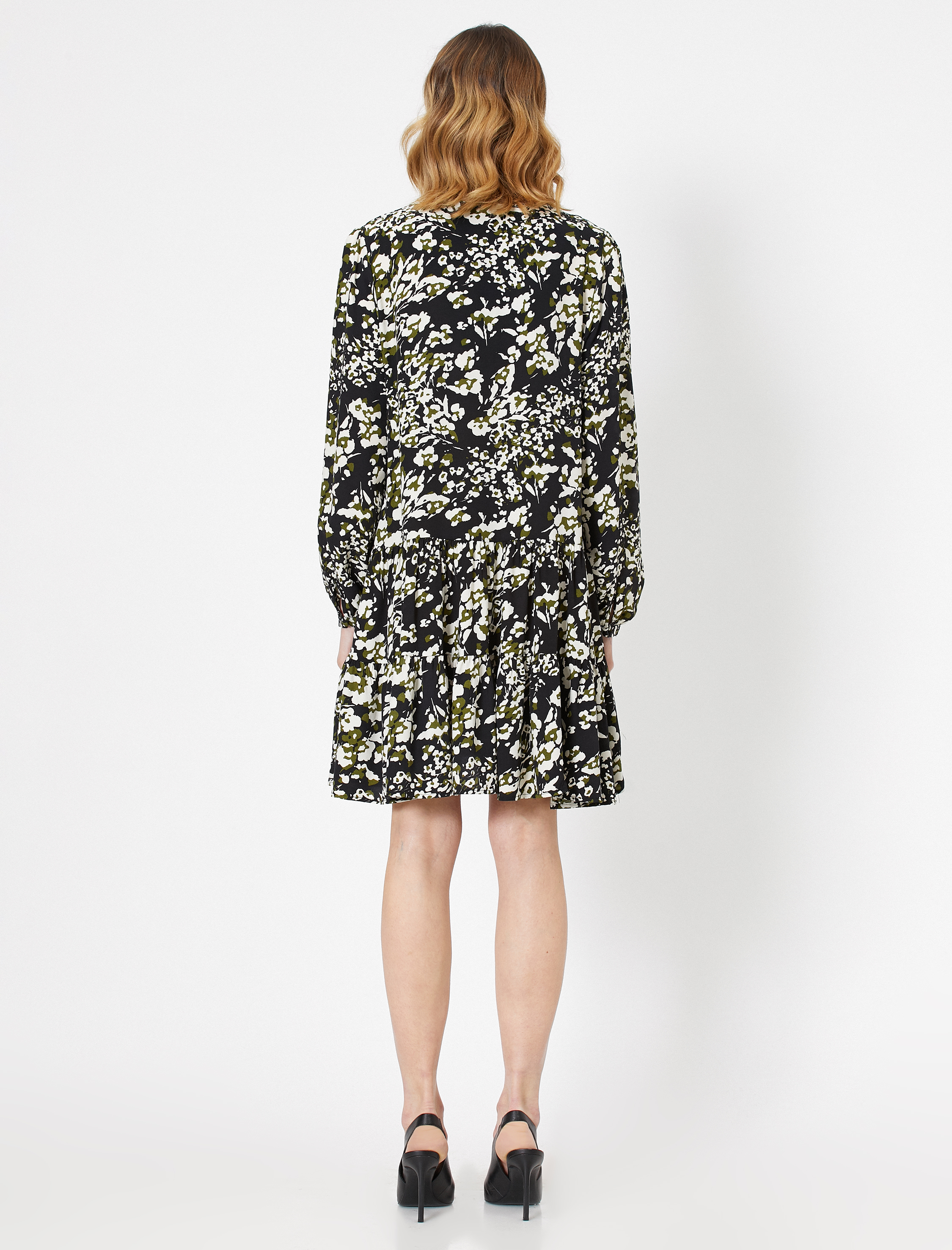   Çiçek Desenli V Yaka Uzun Kollu Fırfır Detaylı Midi Elbise