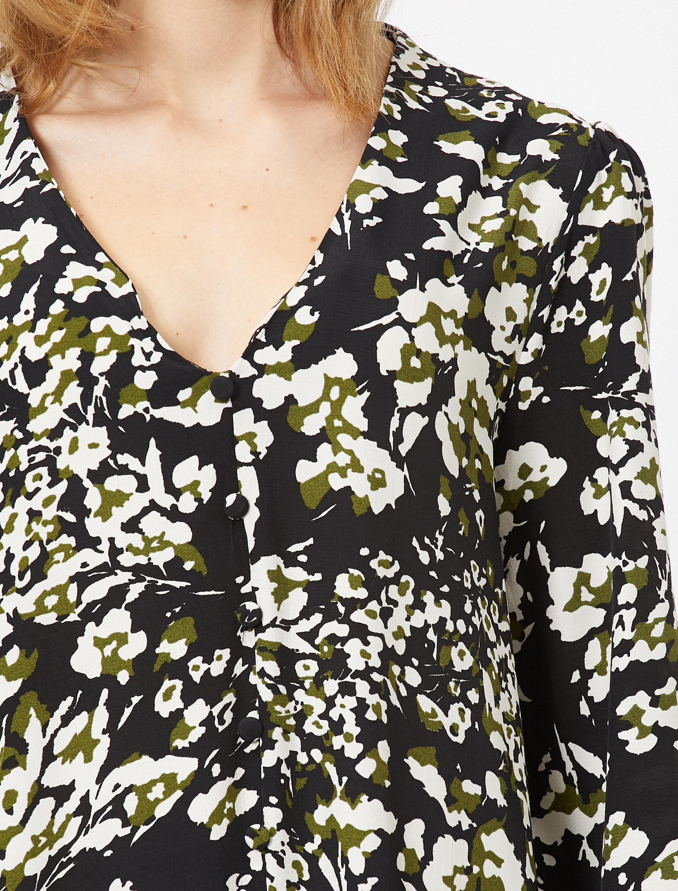   Çiçek Desenli V Yaka Uzun Kollu Fırfır Detaylı Midi Elbise