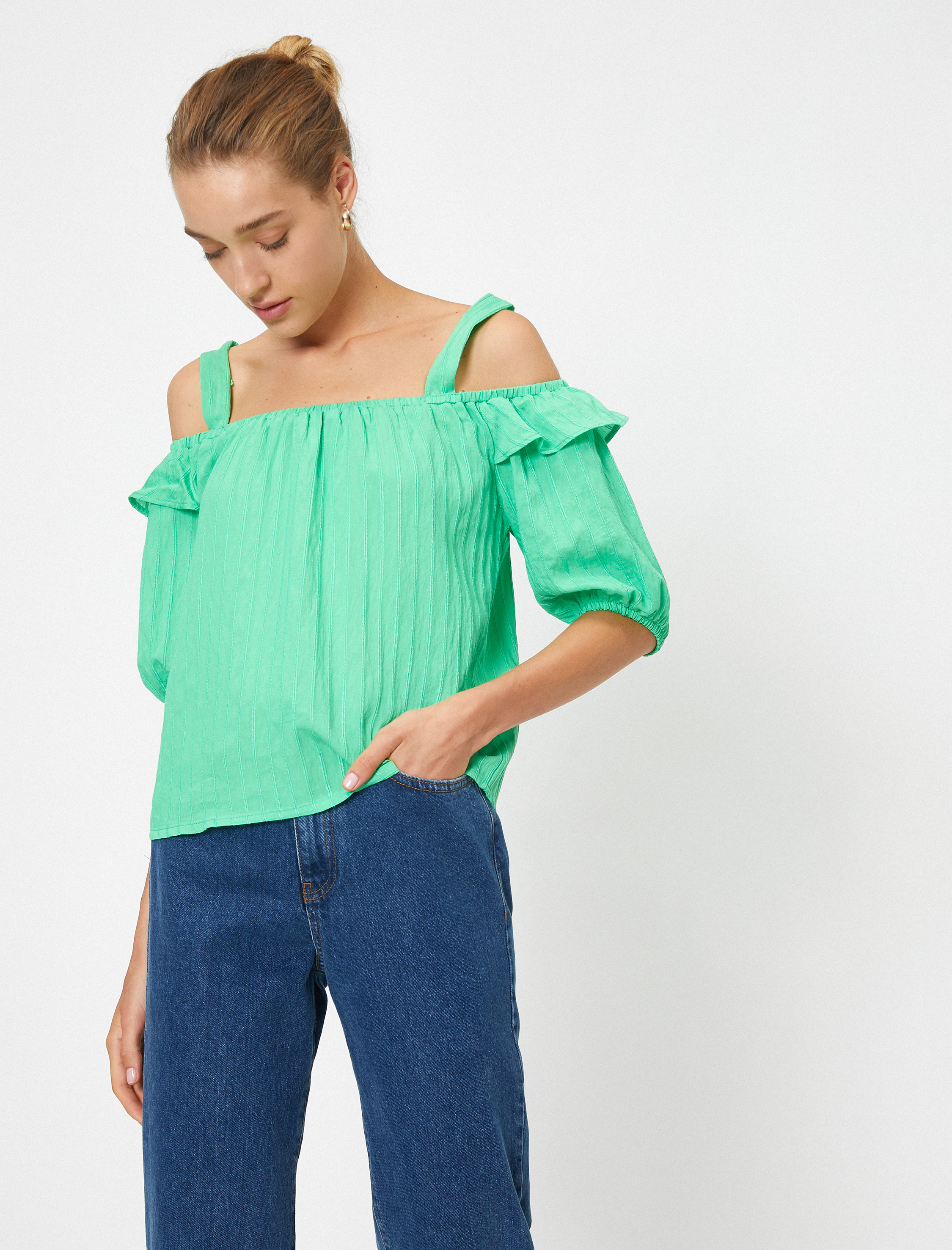   Omuz Dekolteli Kısa Kollu Bluz