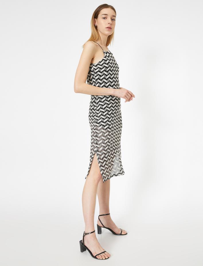  Halter Yaka Desenli Tül Detaylı Elbise