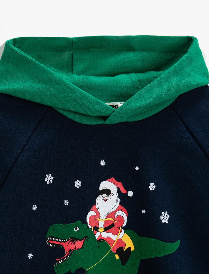  Erkek Çocuk Yılbaşı Temalı Baskılı Kapüşonlu Sweatshirt Uzun Kollu