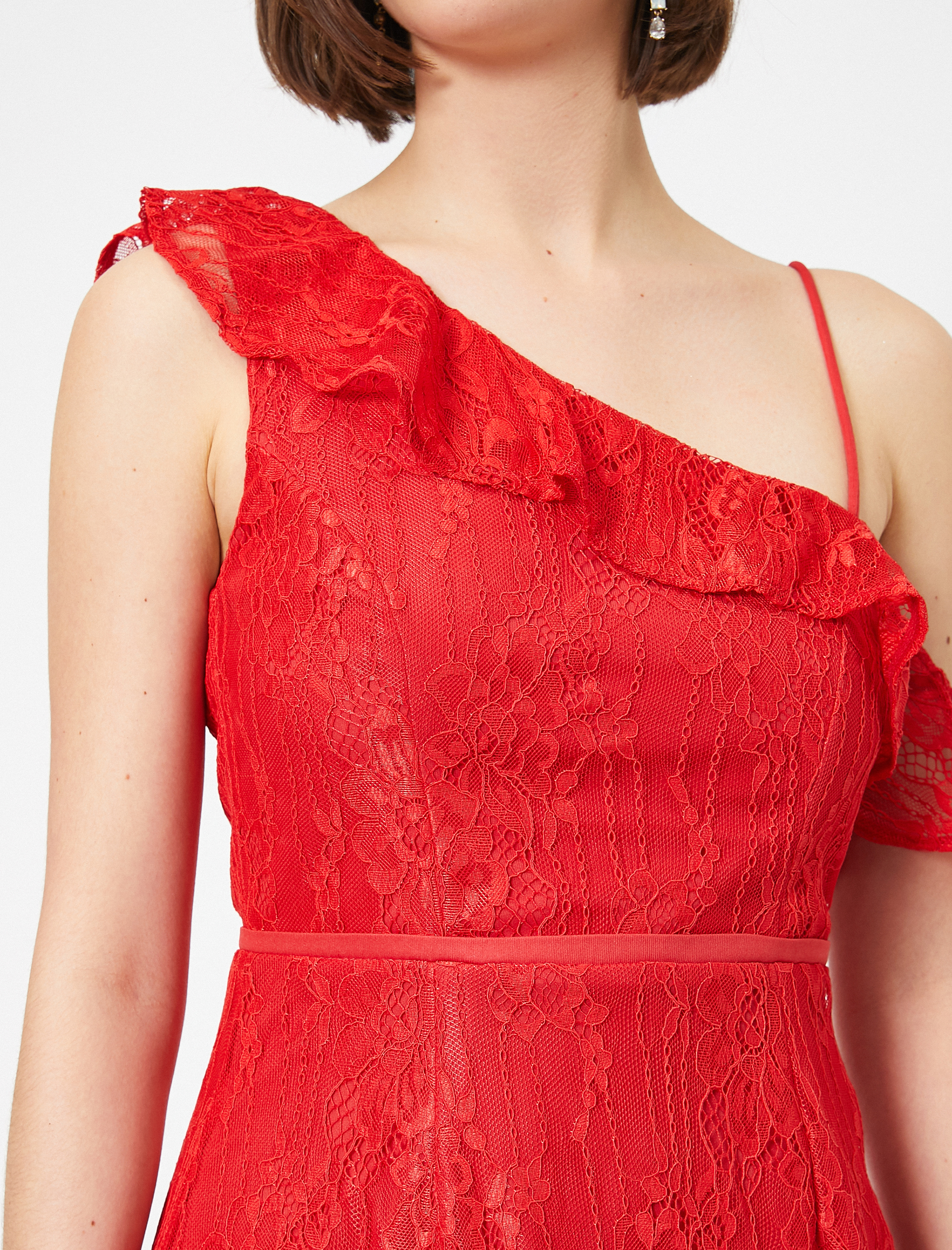   Dantel Abiye Elbise Volanlı Düşük Omuz Kolsuz Mini