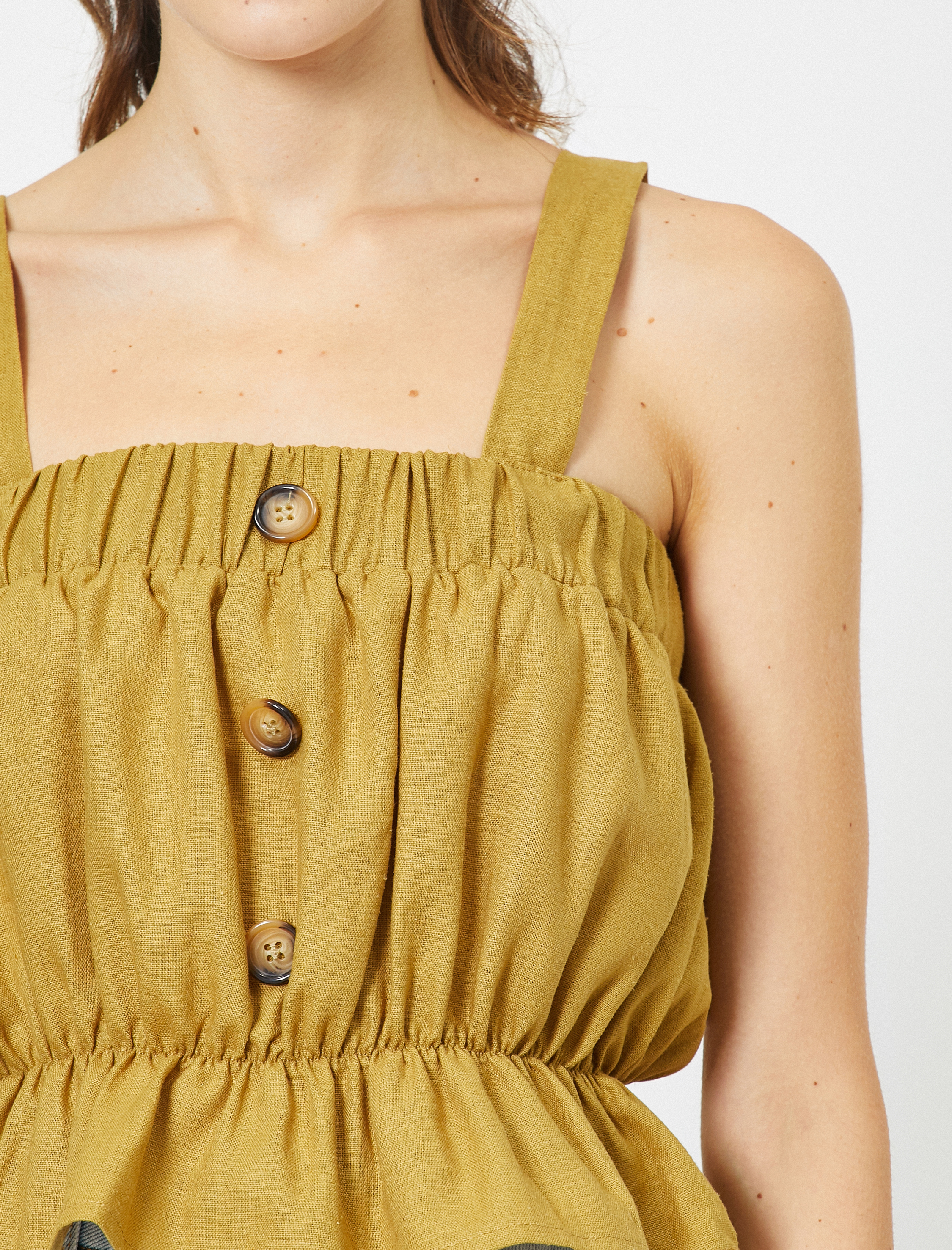   Askılı Düğme Detaylı Keten Atlet