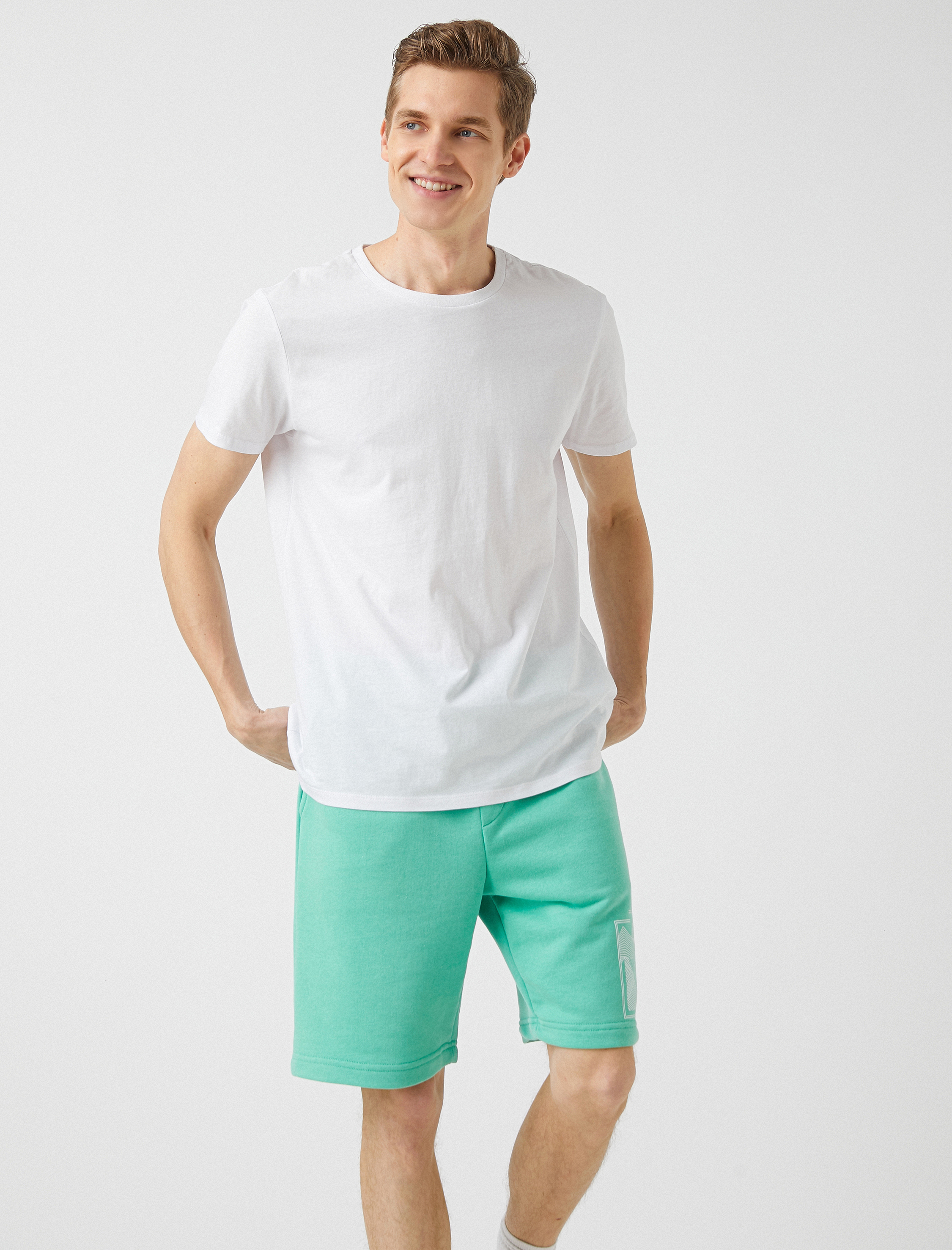   Beli Bağcıklı Baskılı Şort