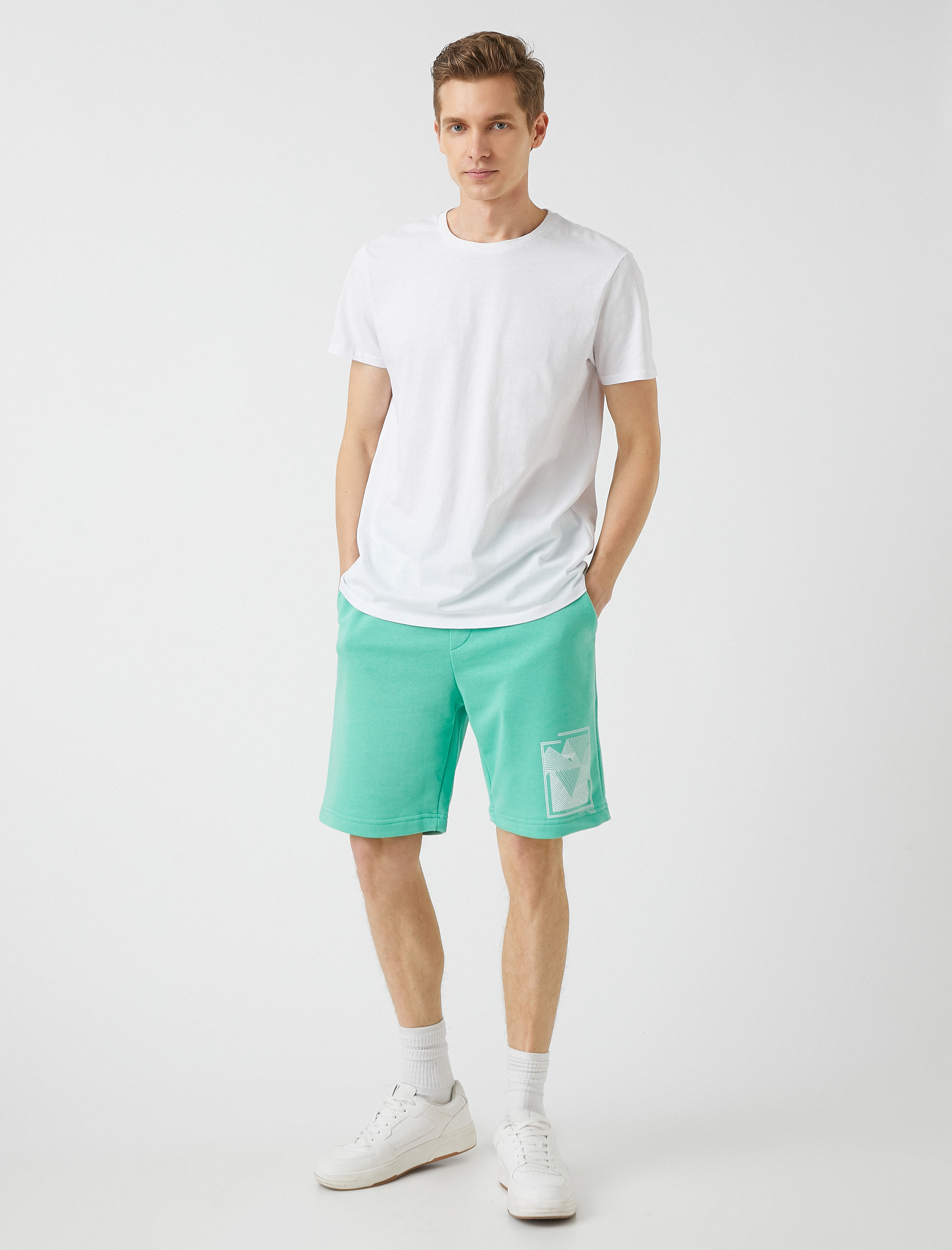   Beli Bağcıklı Baskılı Şort