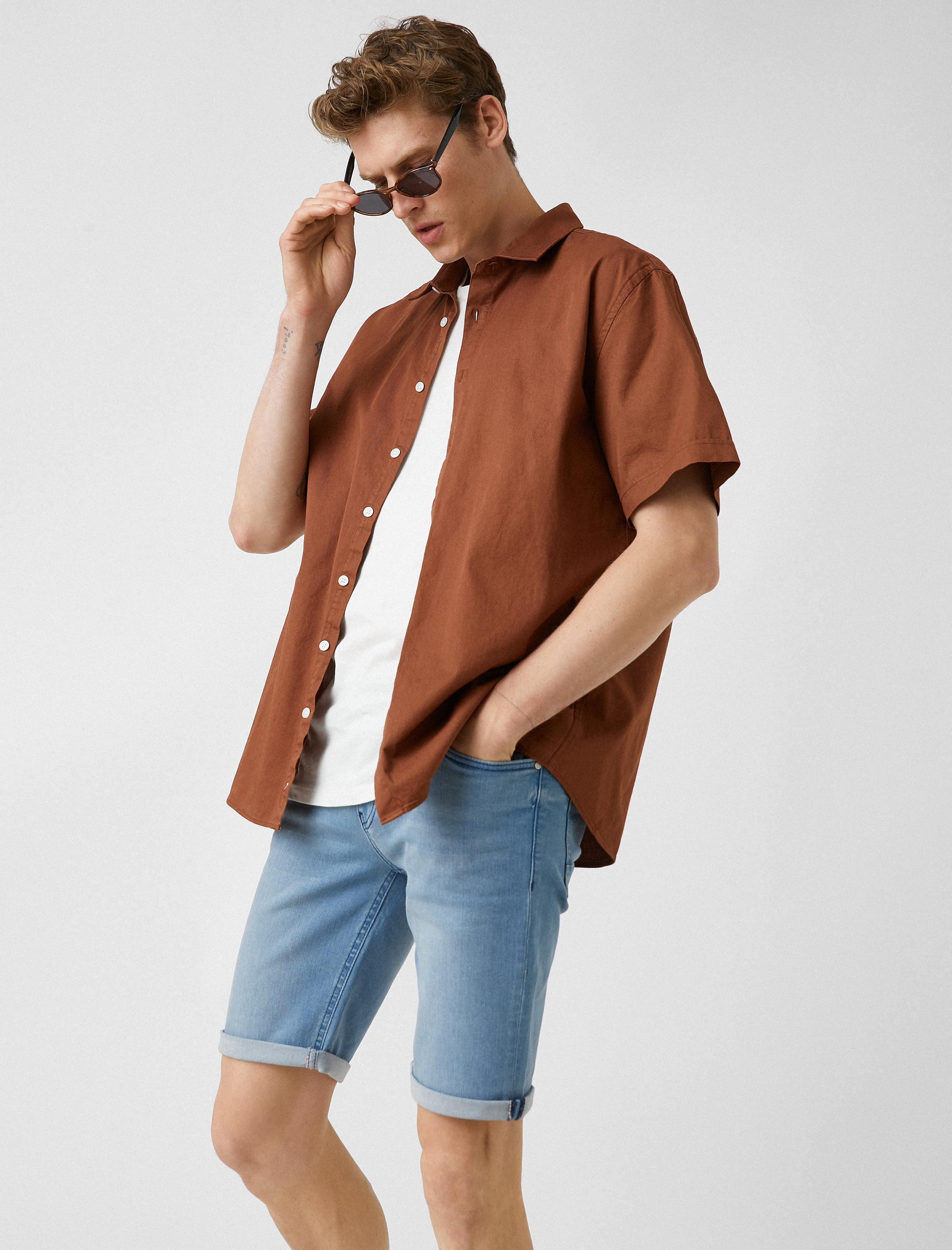   Katlı Paça Kot Şort