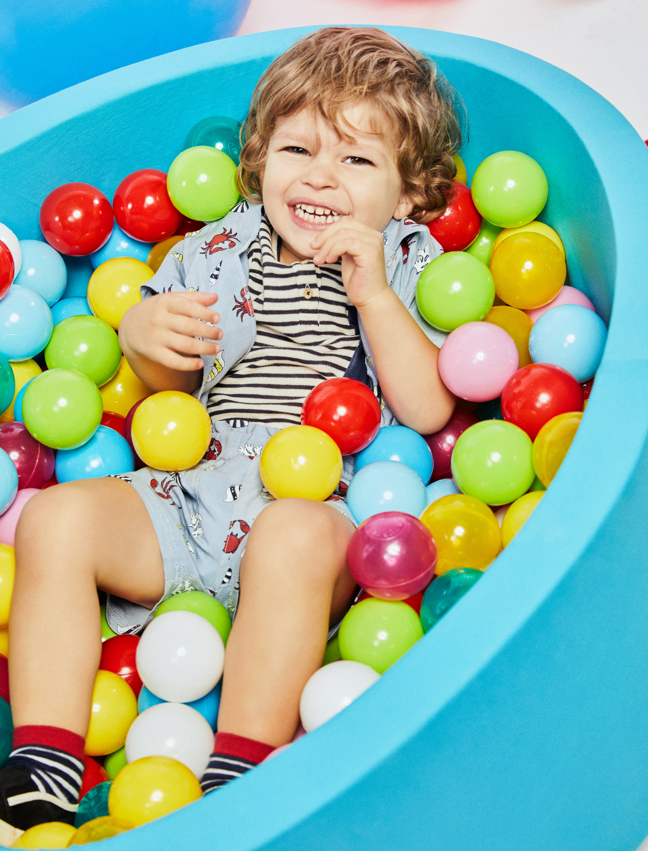  Erkek Bebek Pamuklu Şort Yengeç Desenli Beli Lastikli ve Büzgü Bağlı