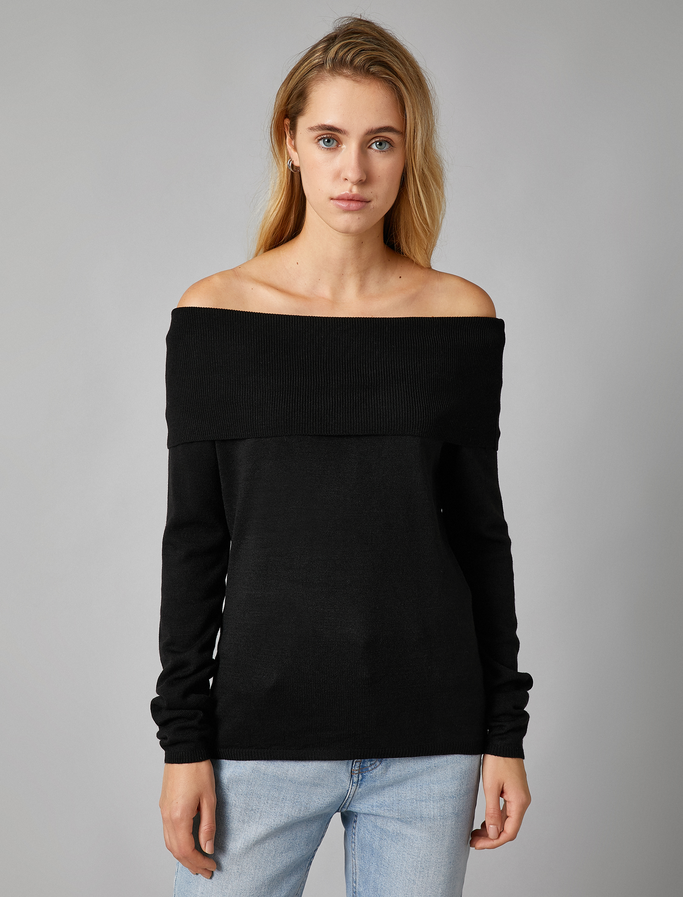   Kayık Yaka Uzun Kollu Omuz Açık Triko Kazak