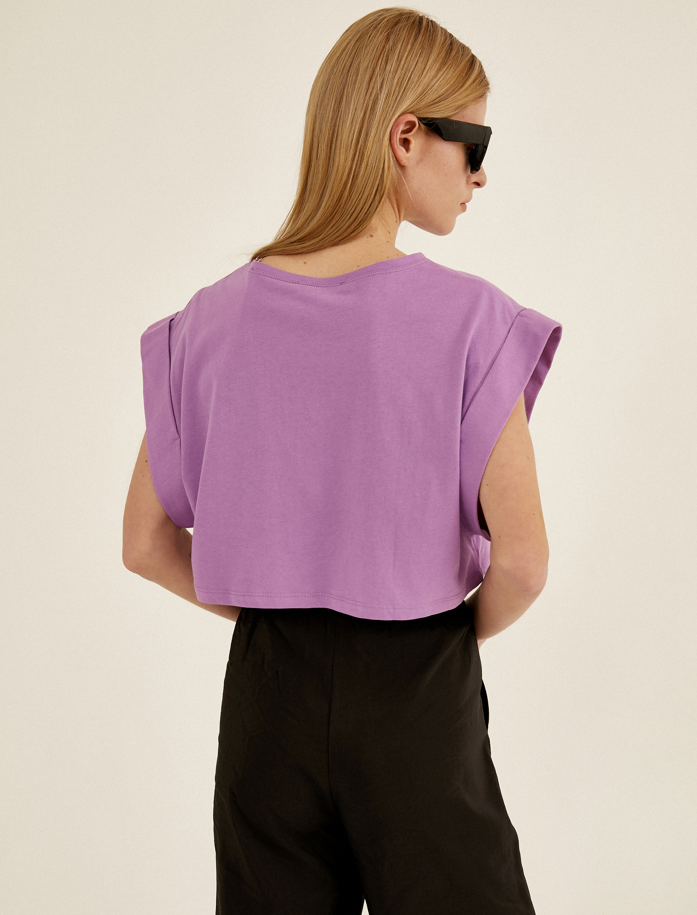   Pamuklu Bisiklet Yaka Kısa Kollu Yazılı Baskılı Crop Tişört