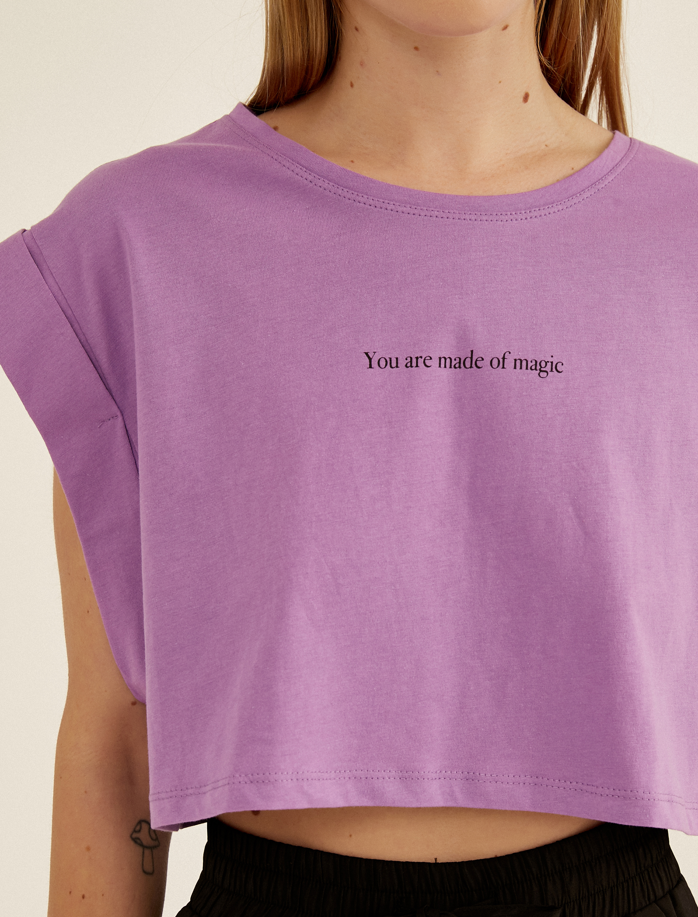   Pamuklu Bisiklet Yaka Kısa Kollu Yazılı Baskılı Crop Tişört