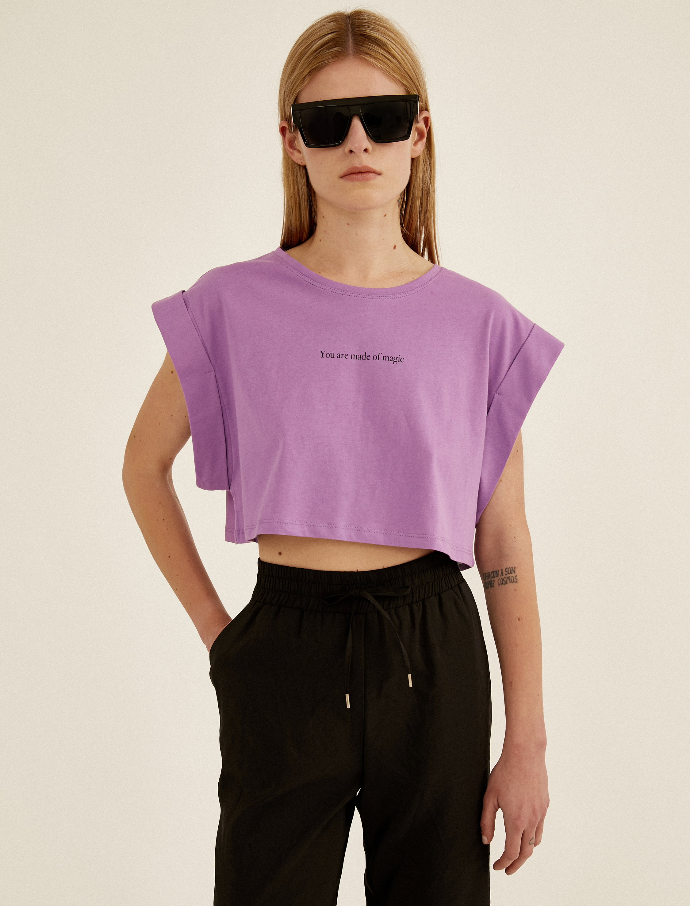   Pamuklu Bisiklet Yaka Kısa Kollu Yazılı Baskılı Crop Tişört