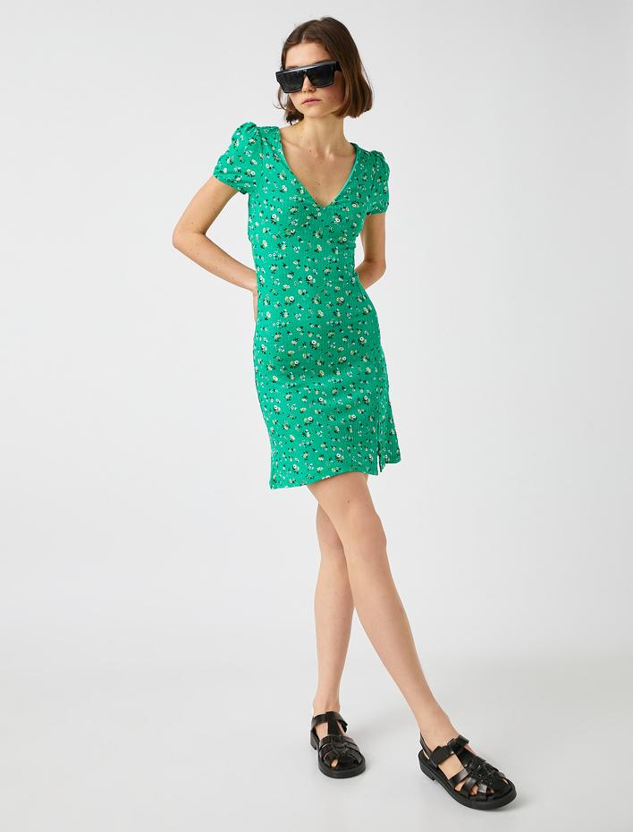  Sırtı Pencere Detaylı Çiçekli Elbise V Yaka Yırtmaçlı