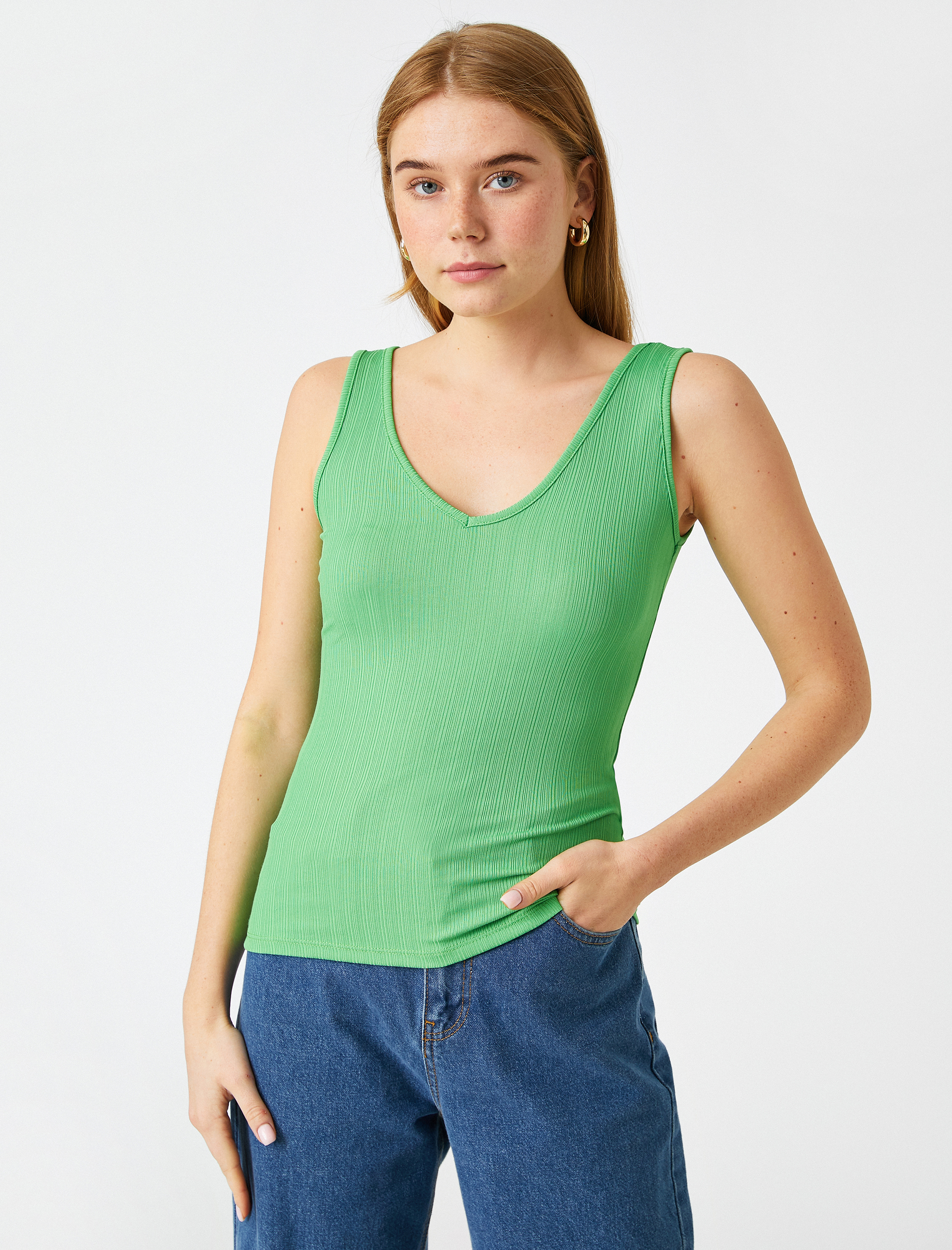   V Yaka Ribanalı Atlet