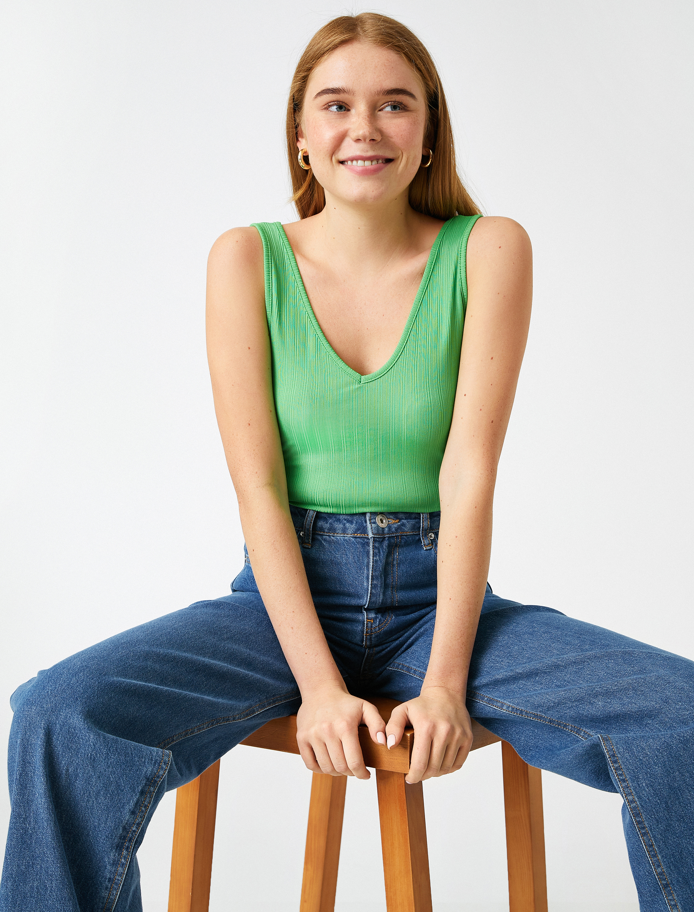   V Yaka Ribanalı Atlet