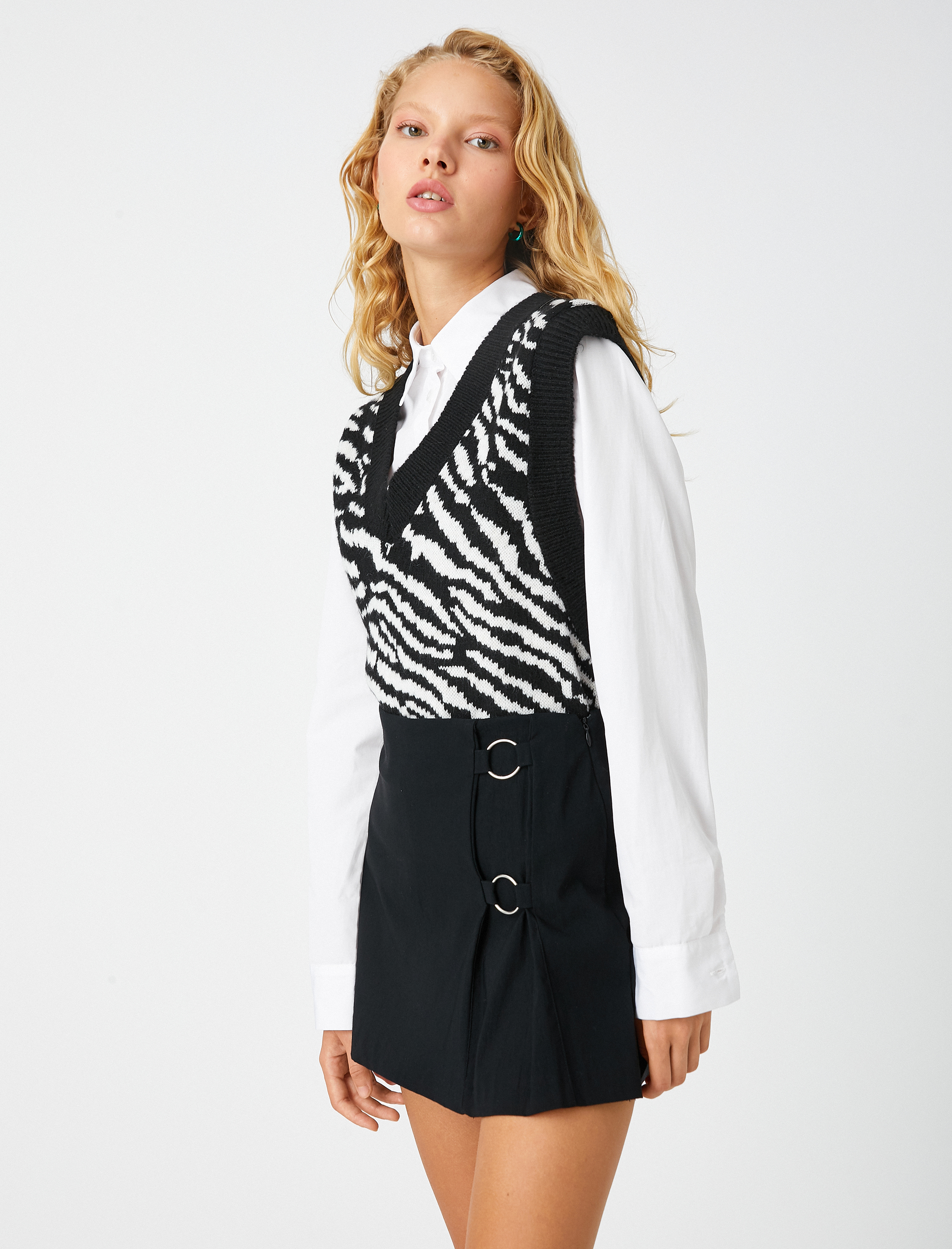   Mini Şort Etek Tokalı