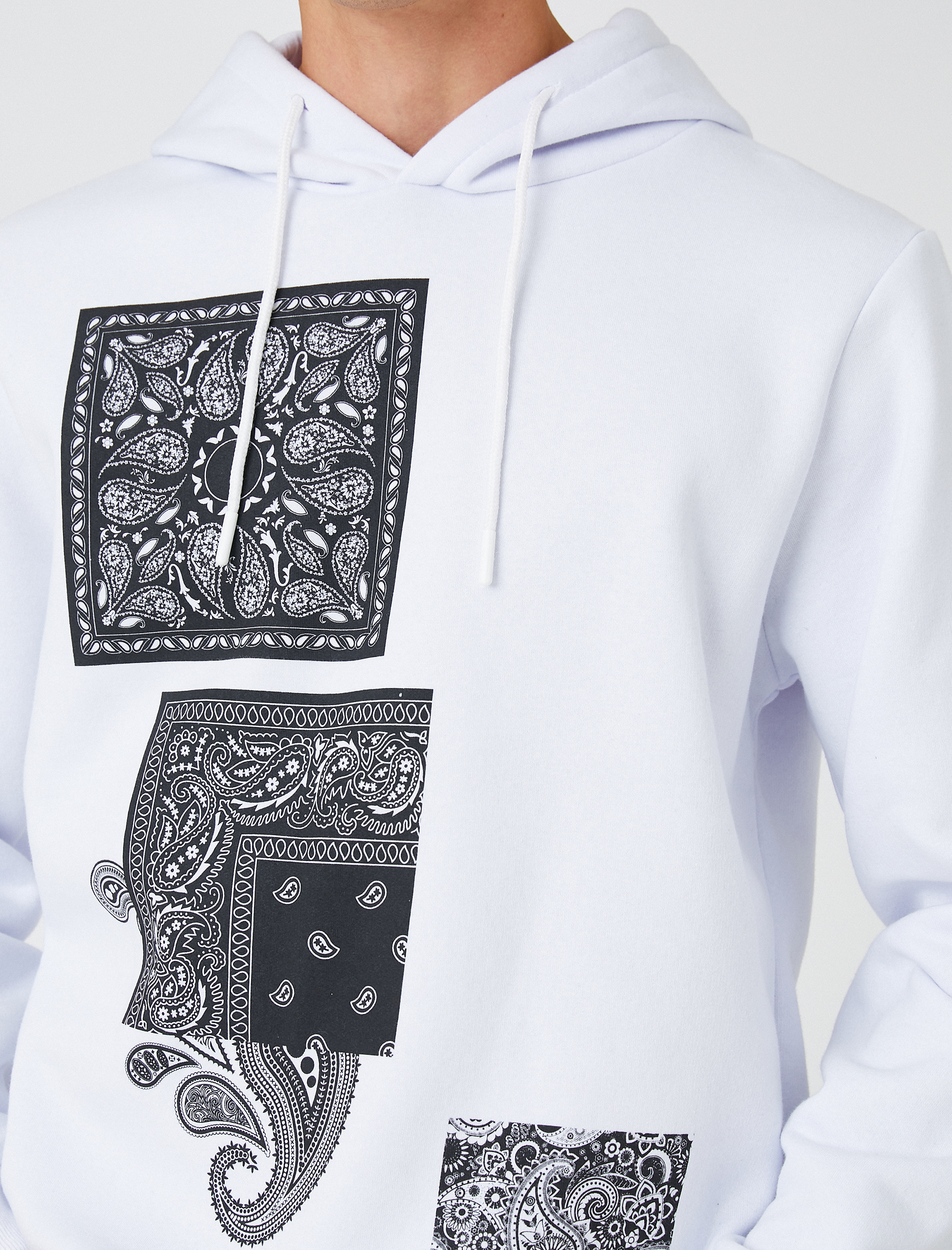   Basic Kapşonlu Sweatshirt Baskı Detaylı Şardonlu