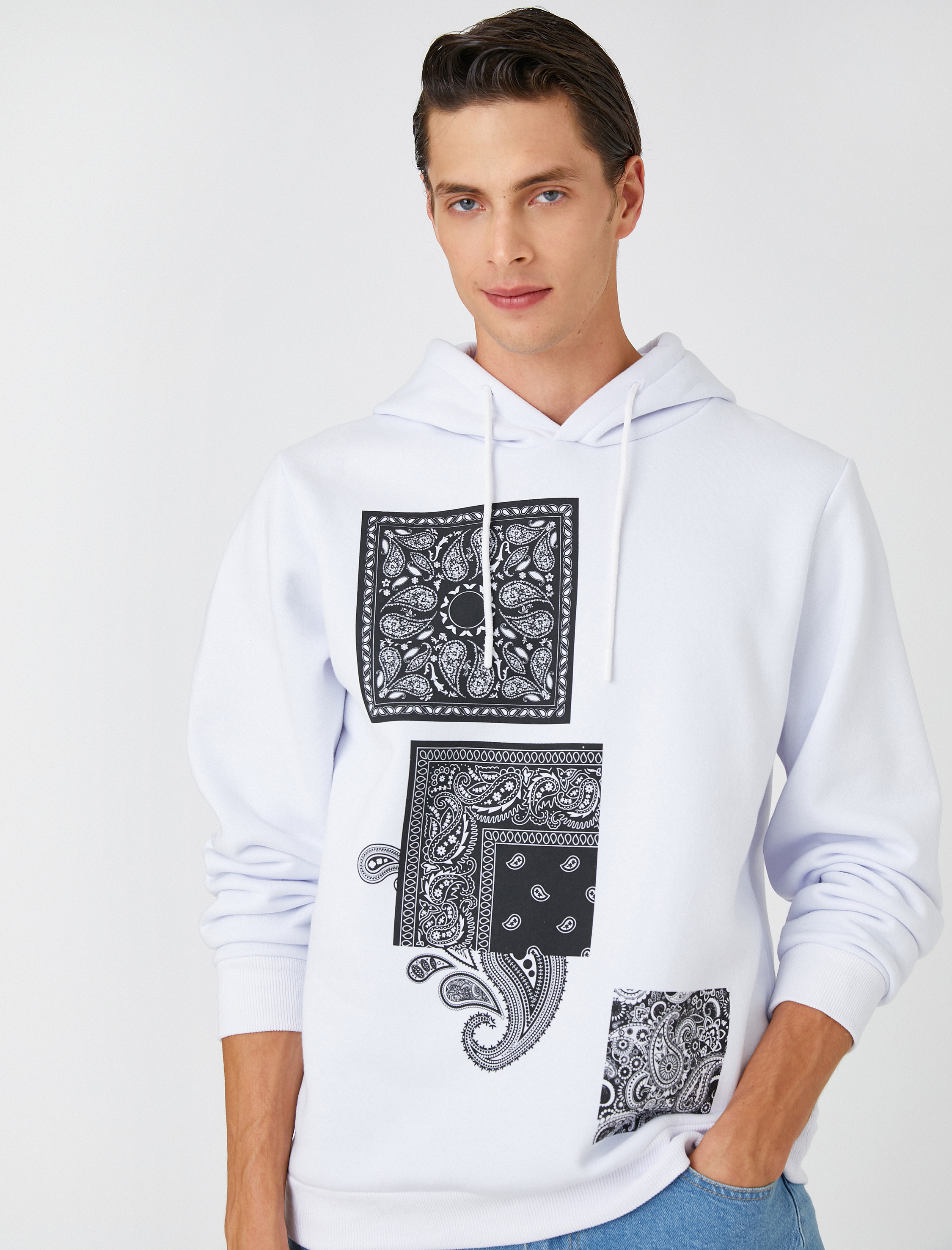   Basic Kapşonlu Sweatshirt Baskı Detaylı Şardonlu