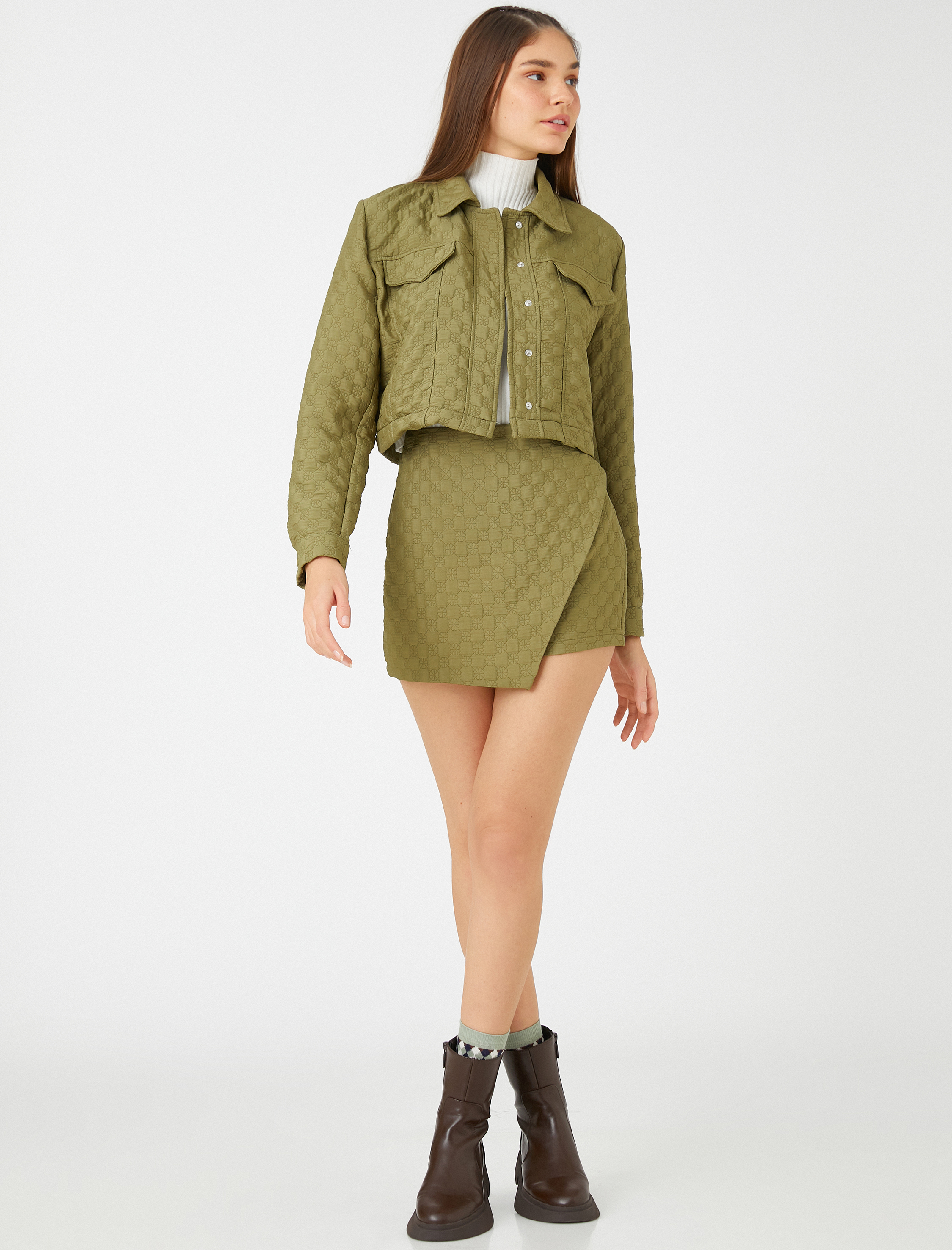   Kısa Gömlek Ceket Dokulu Uzun Kollu