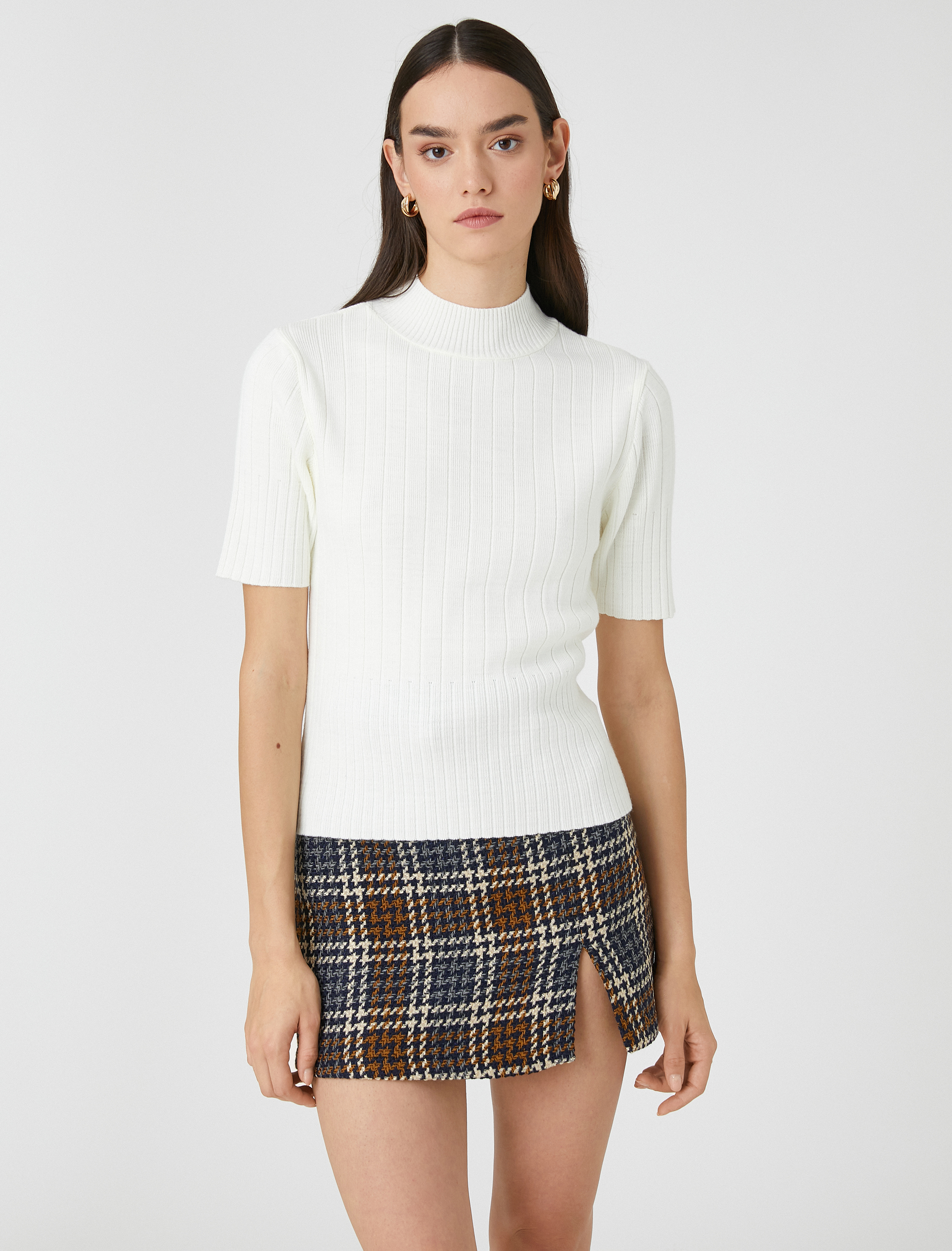   Ribanalı Triko Kazak Kısa Kollu Dik Yaka