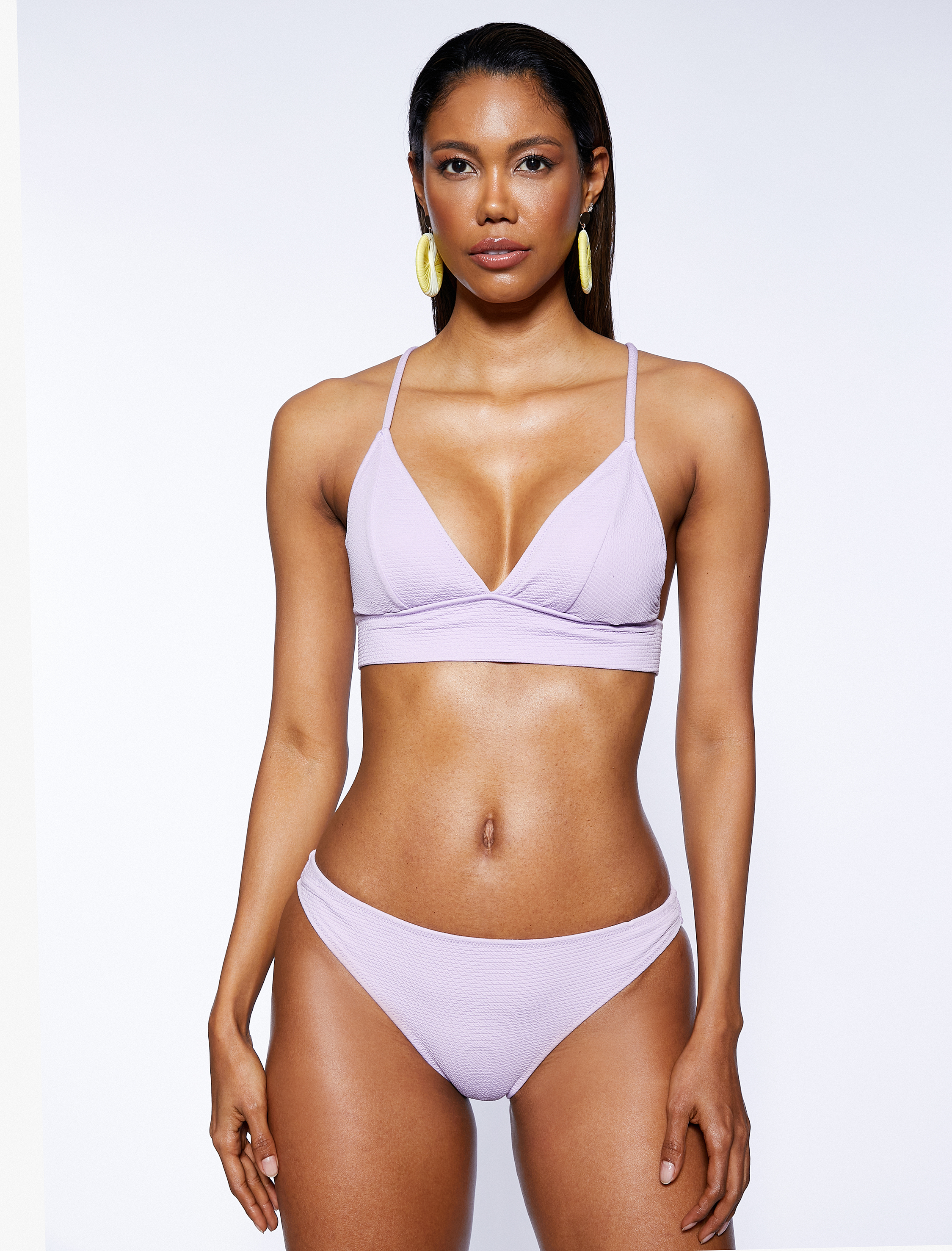   Üçgen Bikini Üstü Dokulu Kaplı Bağlama Detaylı