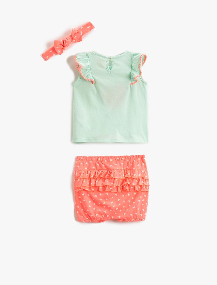 Kız Bebek Fırfırlı Tişört - Şort ve Saç Bandı Seti Çilek Aplike Detaylı Baskılı