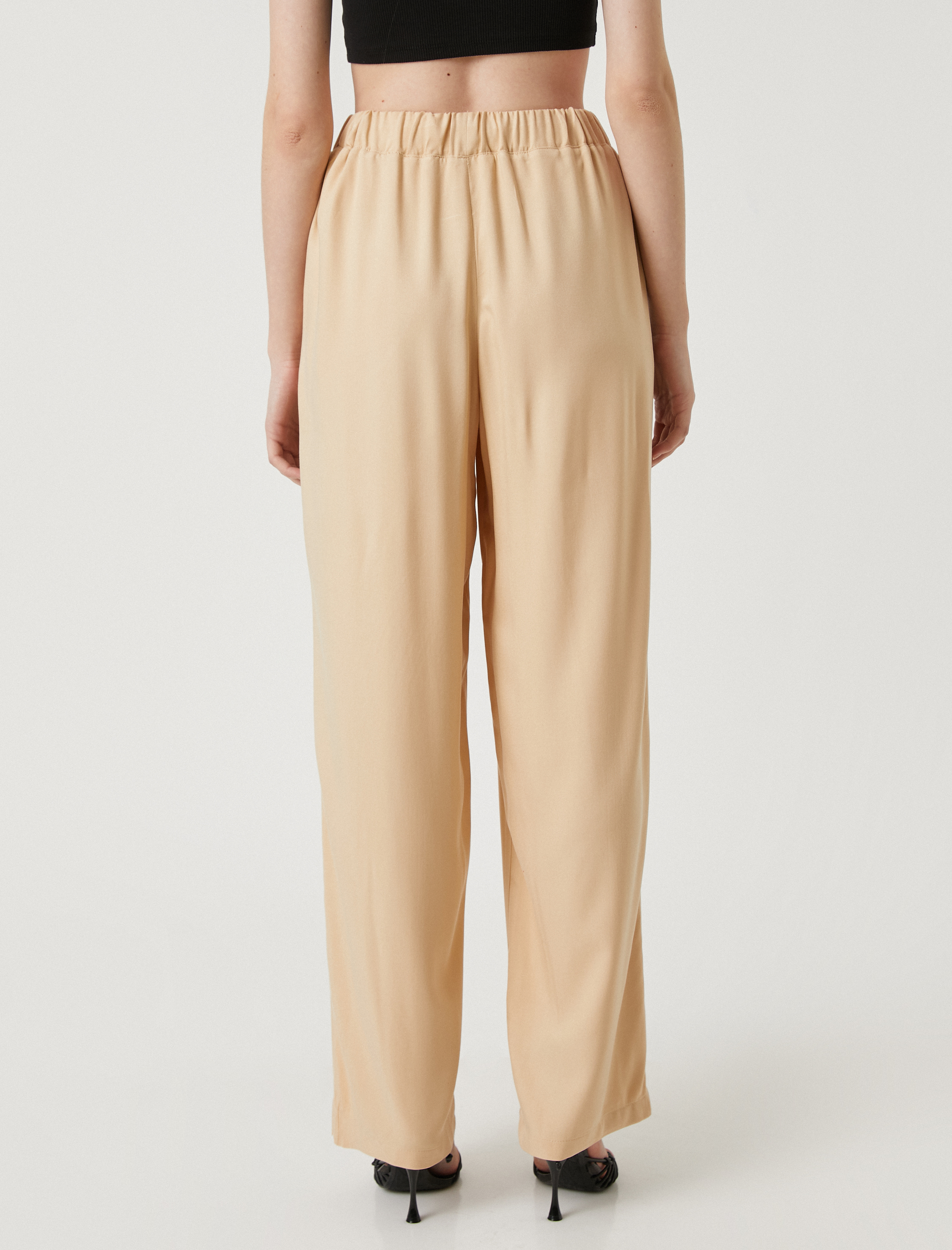   Bol Paça Rahat Pantolon Beli Bağlamalı Cepli