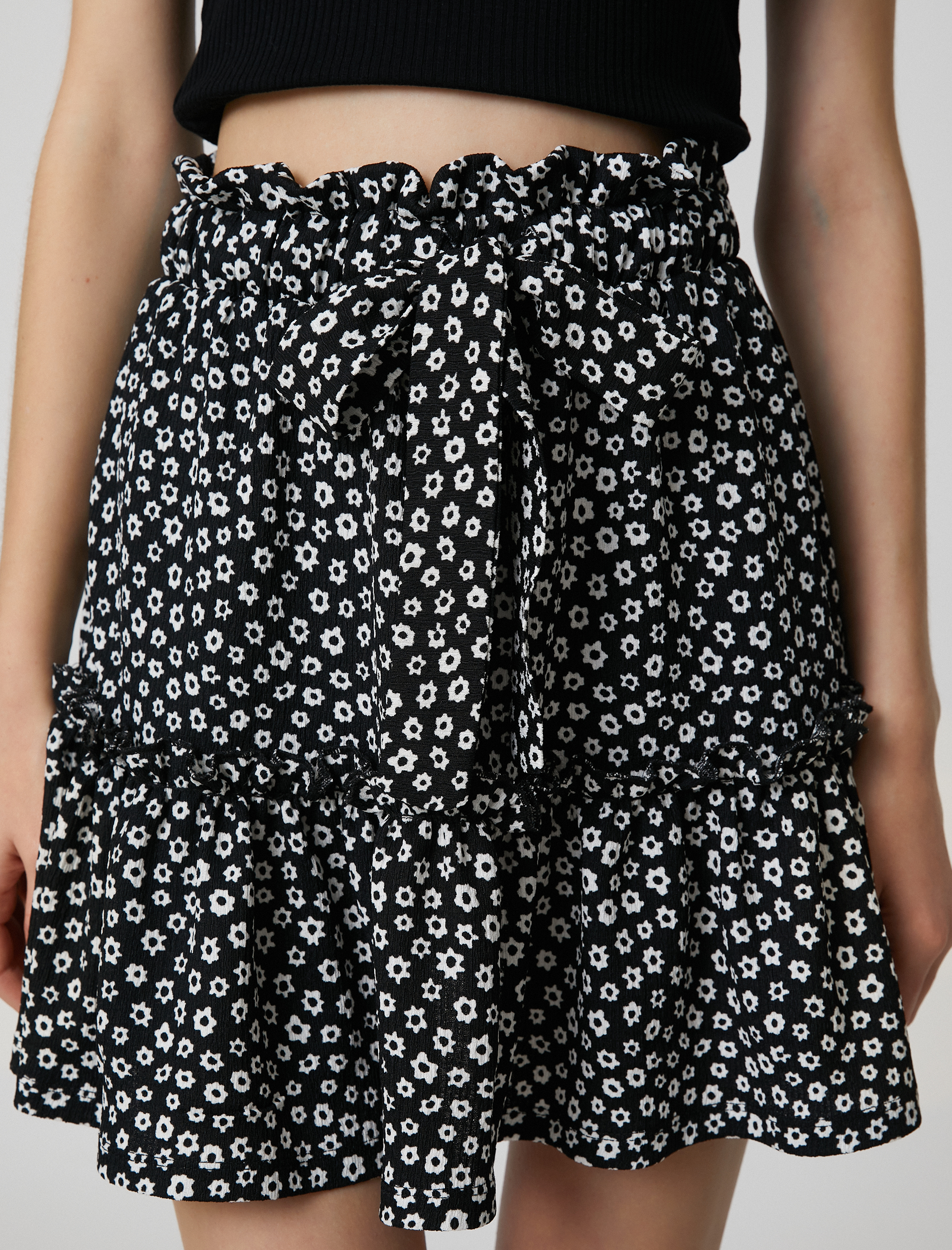   Çiçekli Etek Mini Fırfırlı Beli Kuşaklı Rahat Kesim Bürümcük