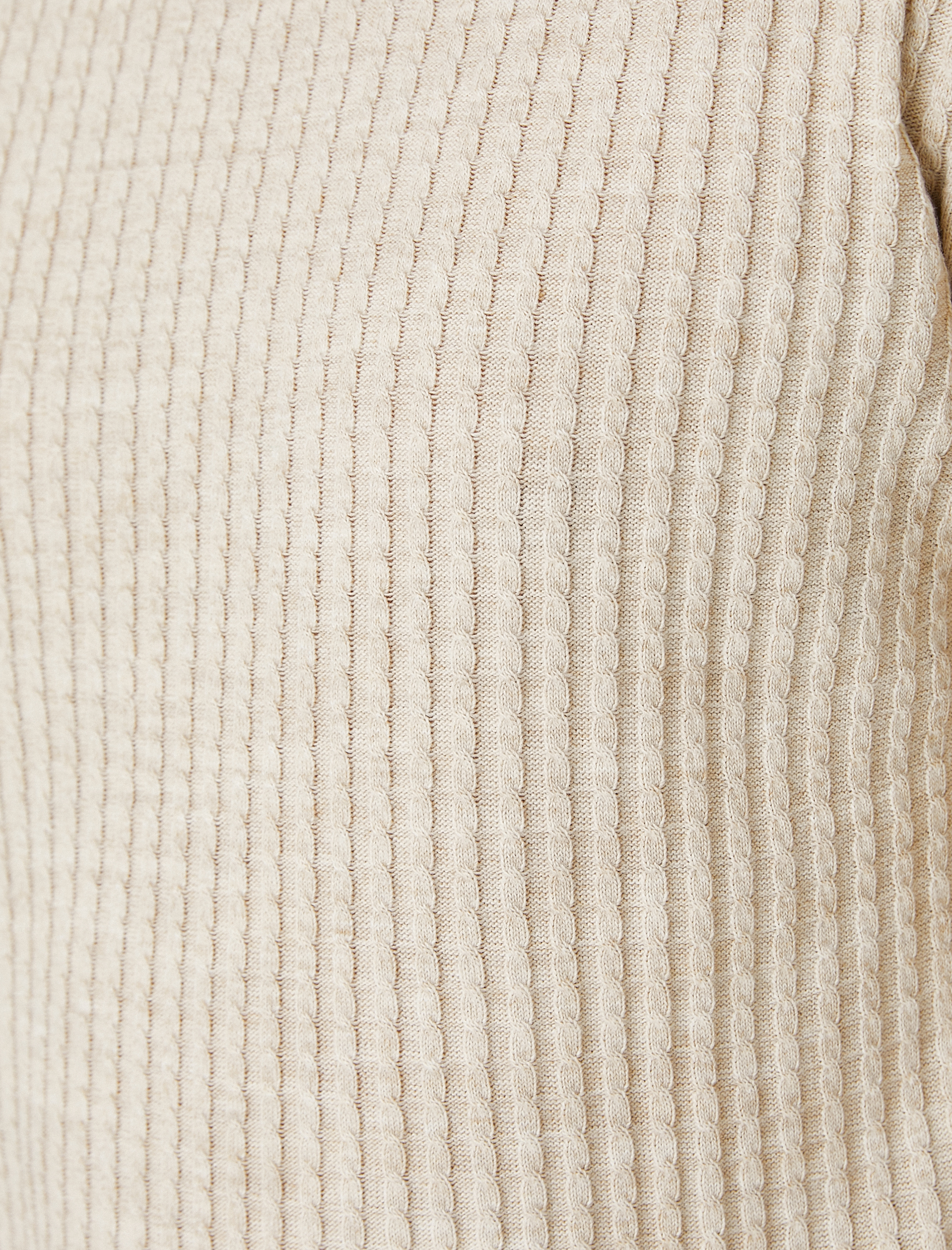 Triko Kazak Örgü Motifli Yarım Balıkçı Yaka Dar Kesim