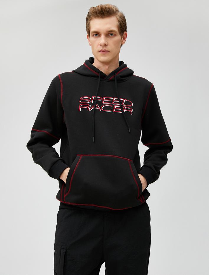  Kapşonlu Sweatshirt Yarış Temalı Dikiş Detaylı Cepli