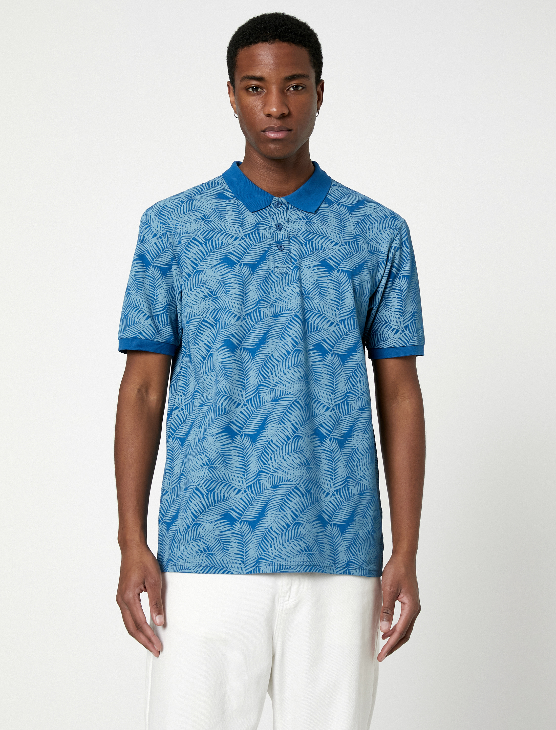   Polo Yaka Tişört Yaprak Detaylı Kısa Kollu Dar Kesim