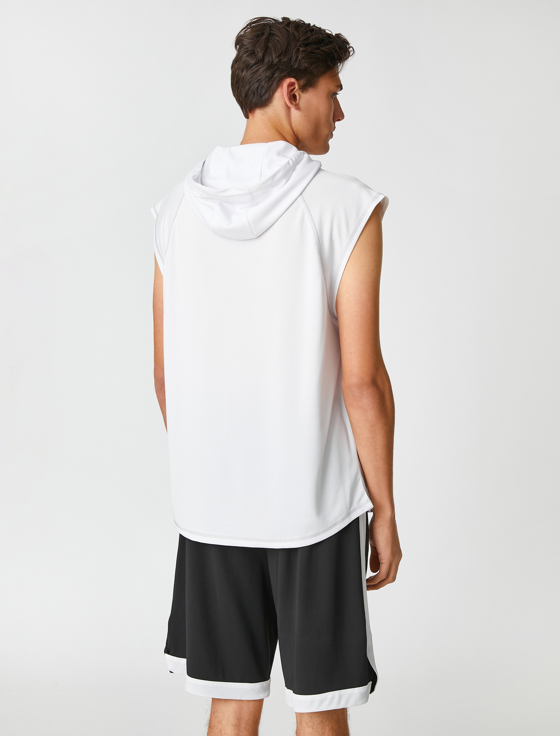   Sporcu Atleti Kapşonlu Dikiş Detaylı Kolsuz