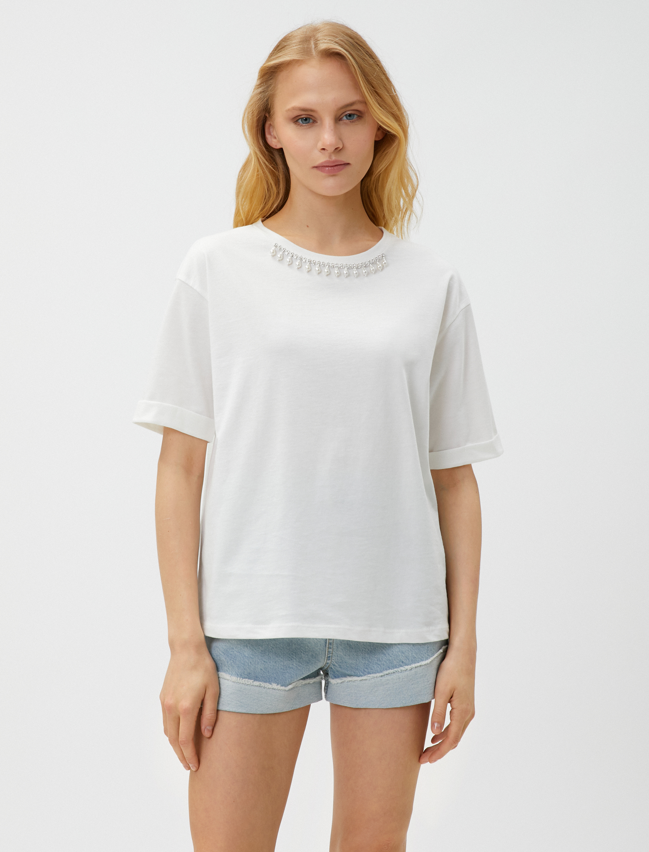   İnci Detaylı Tişört Pamuklu