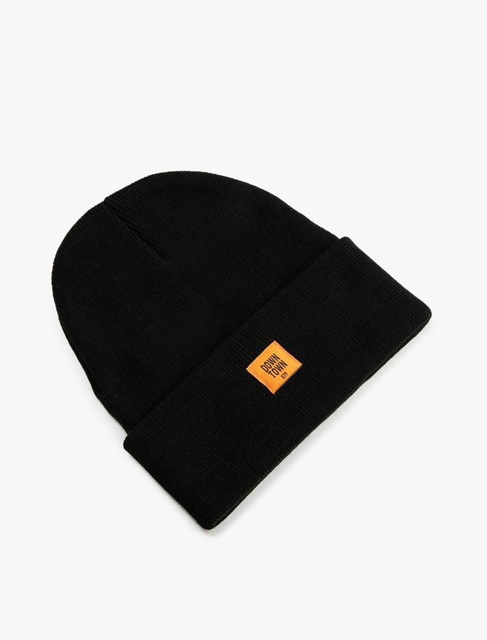 Erkek Katlı Bere Slogan Baskılı Etiket İşlemeli