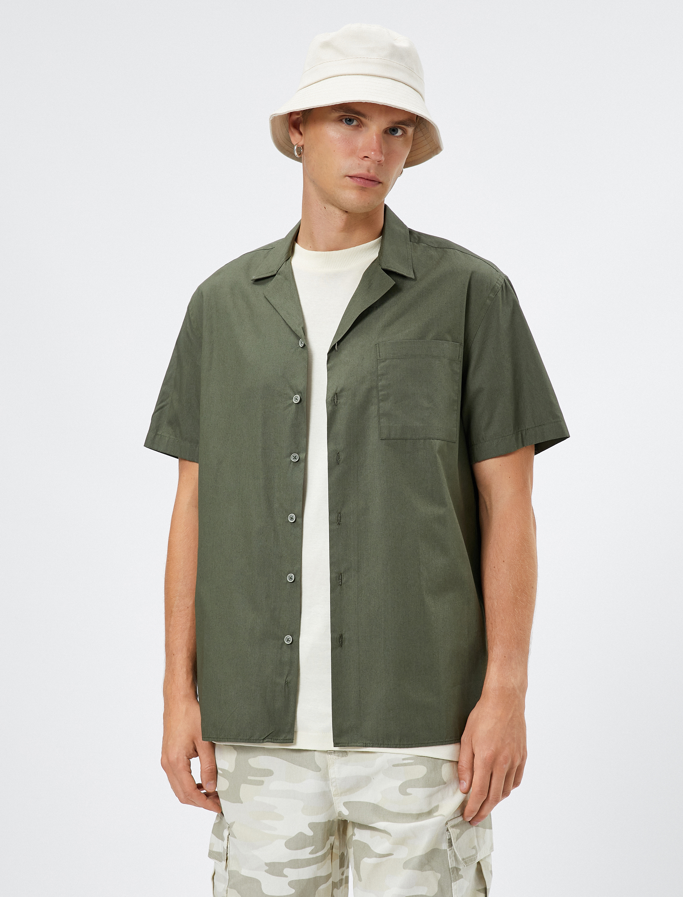   Kısa Kollu Gömlek Devrik Yaka Cep Detaylı Pamuklu