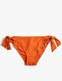 Bikini Altı Normal Bel Yanları Bağlama Detaylı