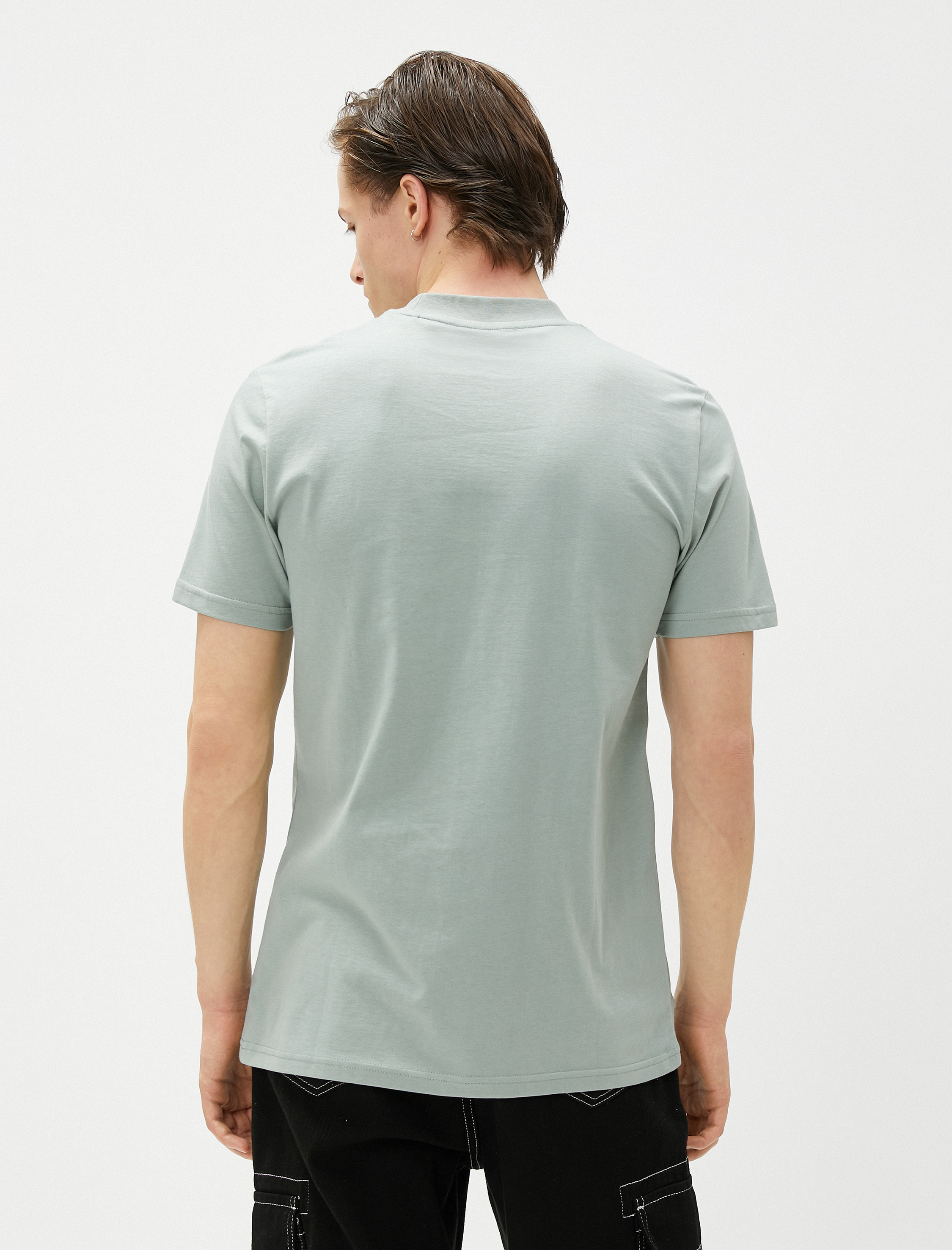   Basic Tişört Bisiklet Yaka Dar Kesim Kısa Kollu Pamuklu