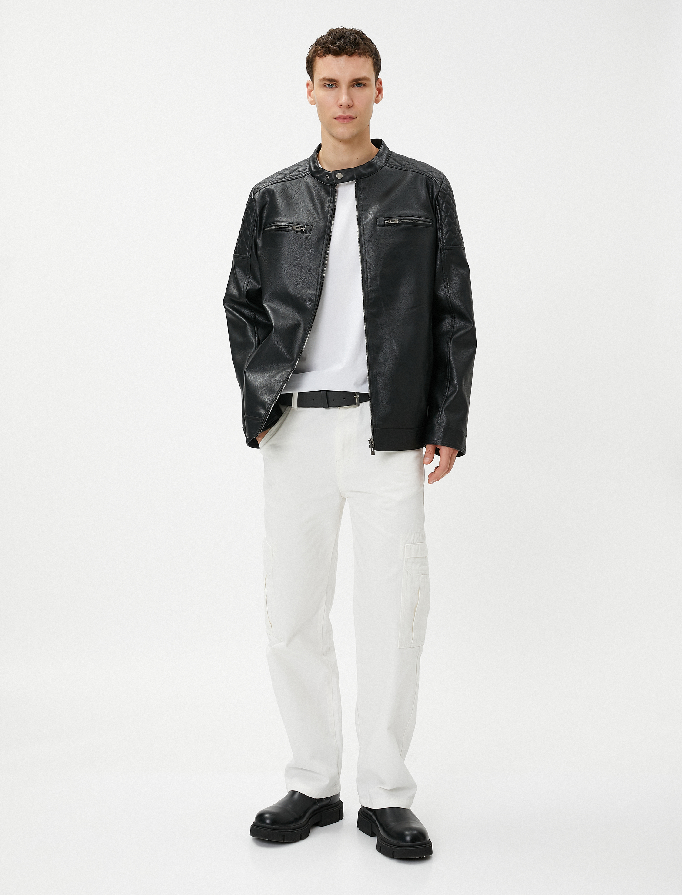   Deri Görünümlü Ceket Yuvarlak Yaka Cep Detaylı Fermuarlı