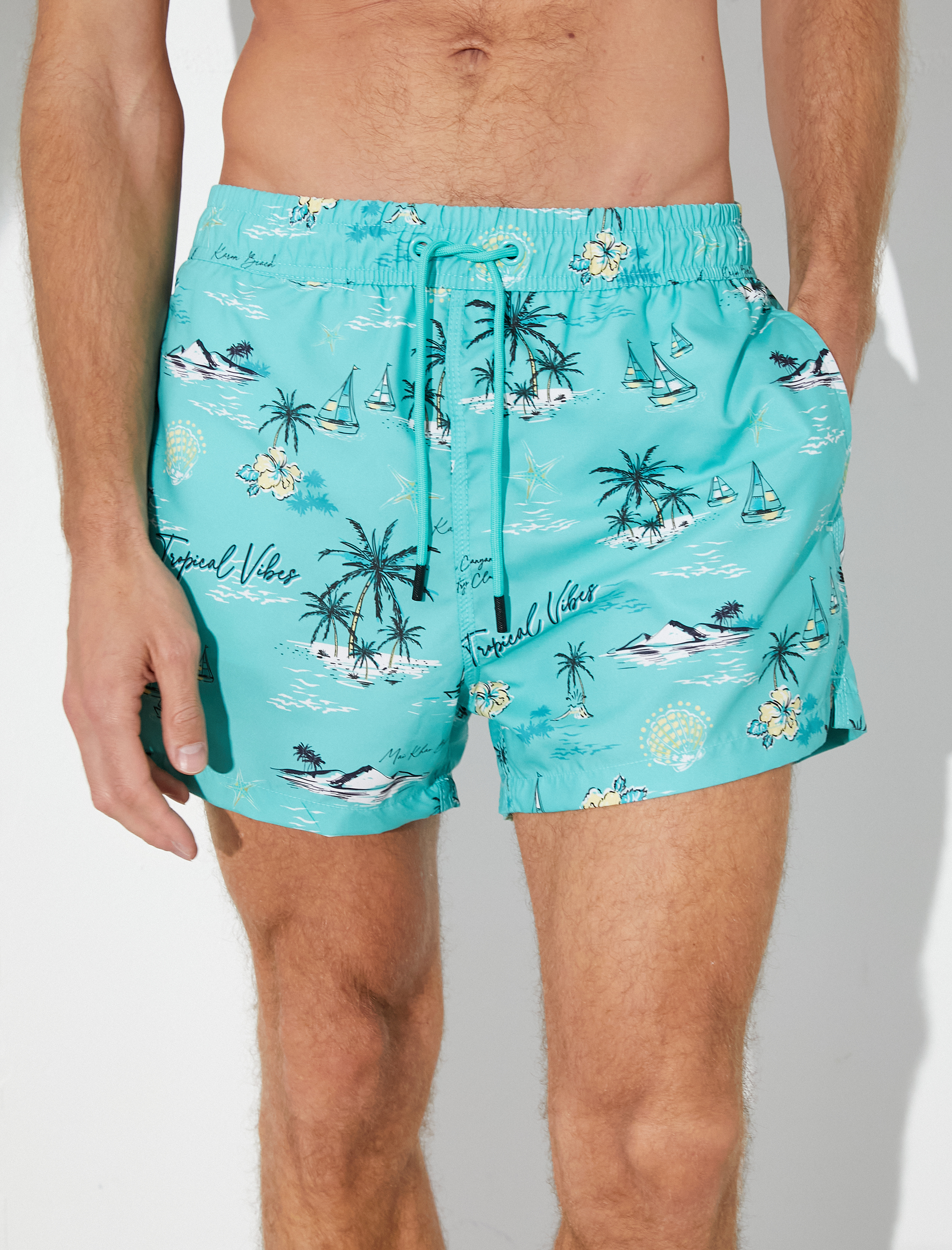 Kısa Deniz Şortu Yaz Temalı Beli Bağcıklı Cepli