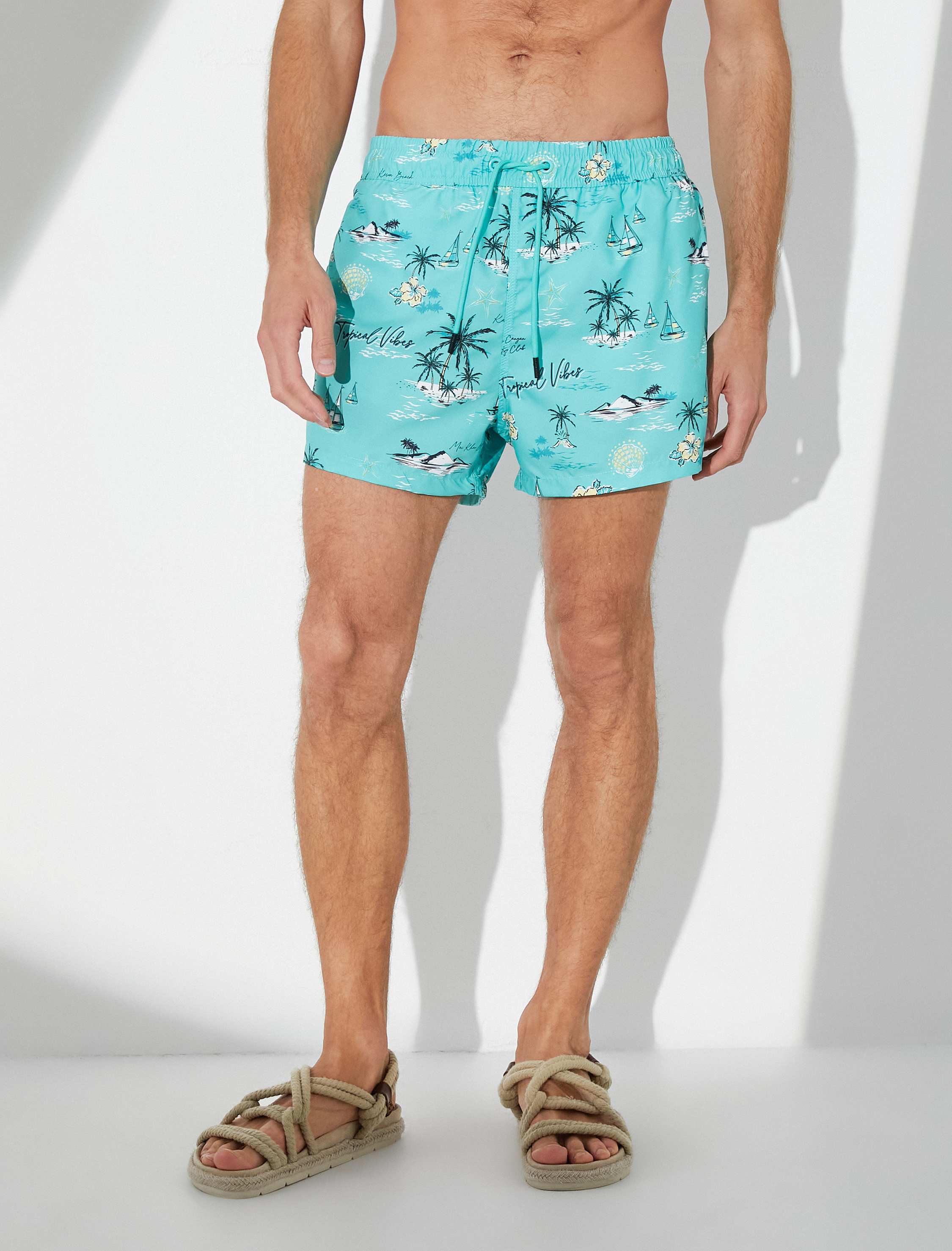 Kısa Deniz Şortu Yaz Temalı Beli Bağcıklı Cepli