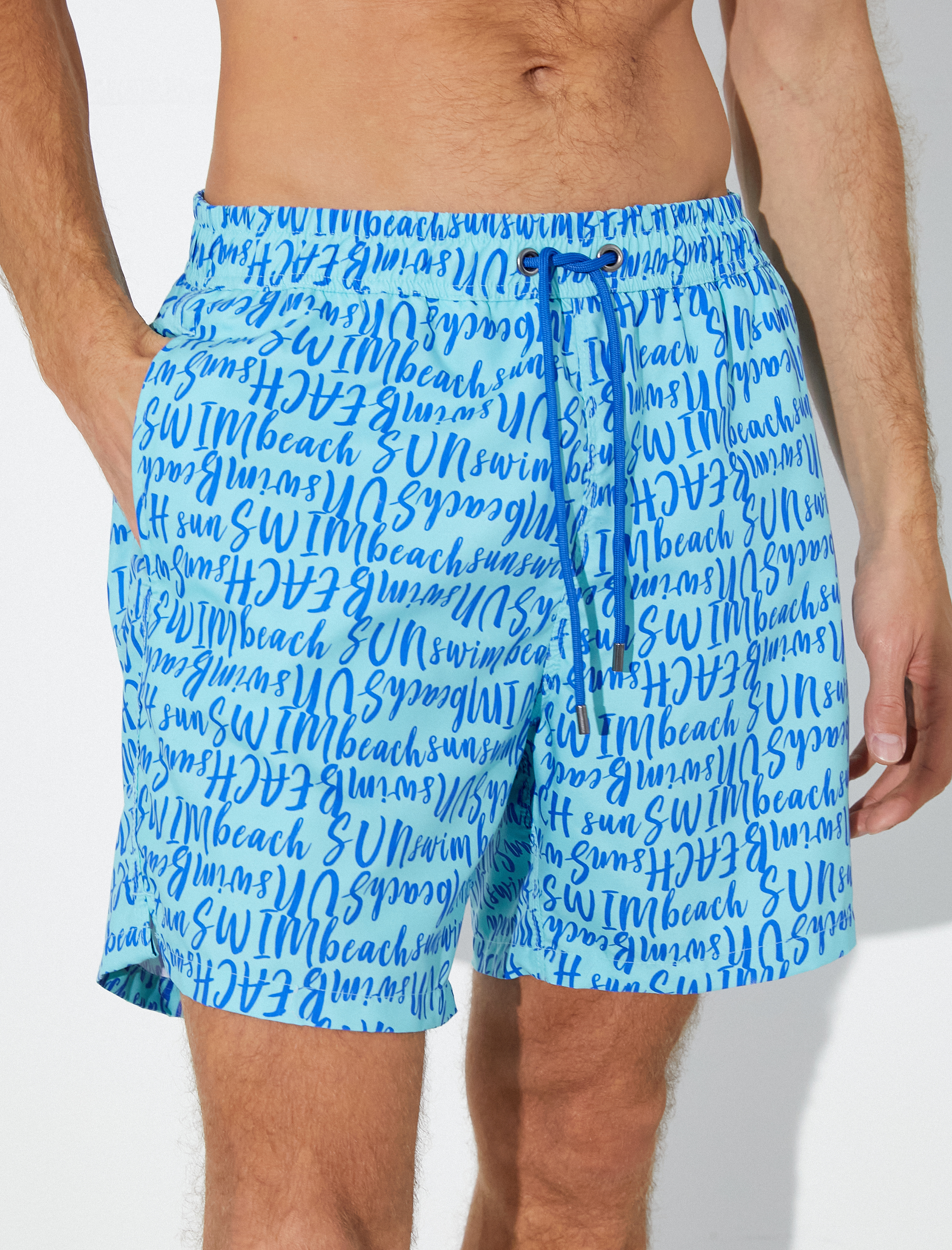   Deniz Şortu Yazı Baskılı Beli Bağcıklı Cepli