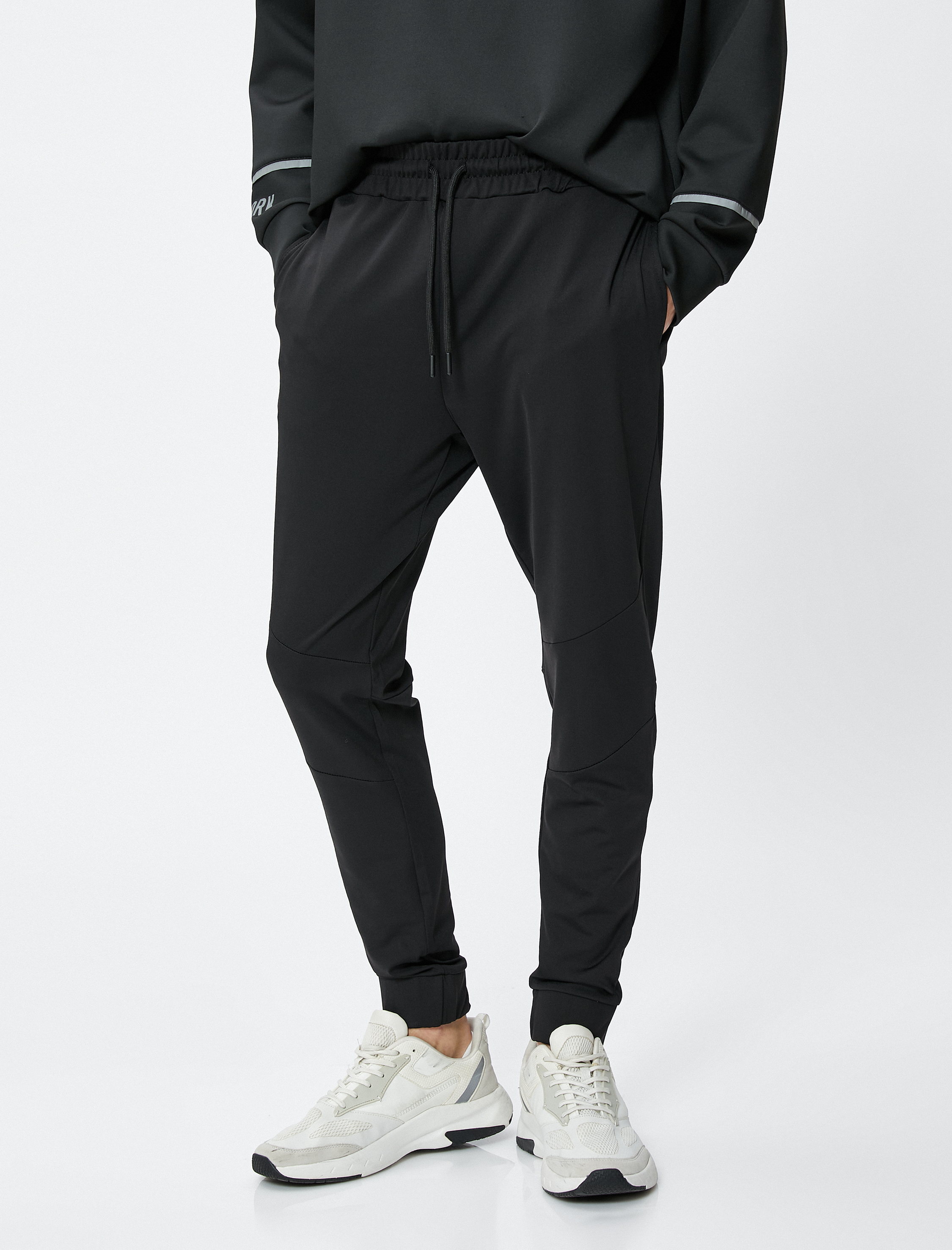   Spor Eşofman Altı Beli Bağcıklı Cep Detaylı