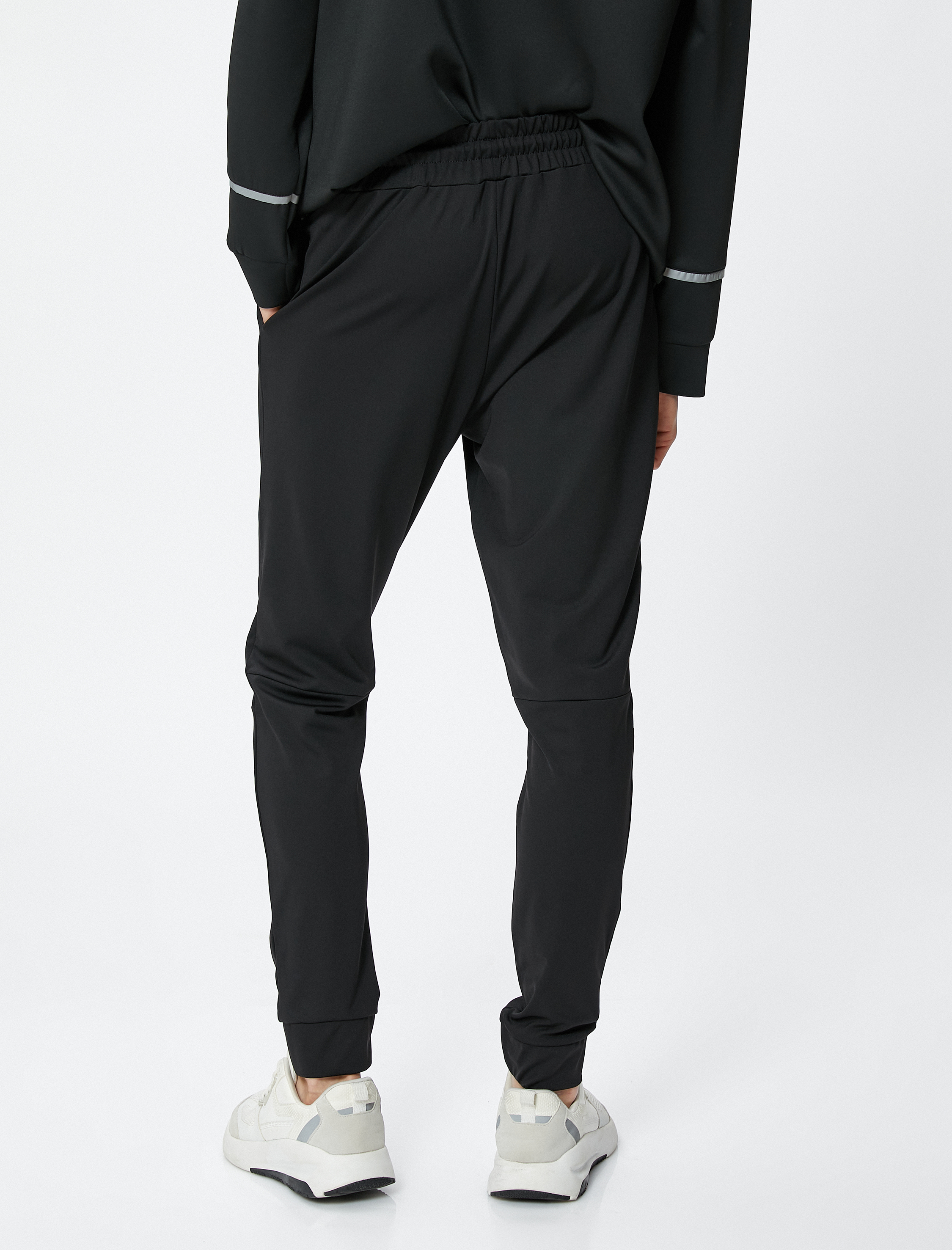   Spor Eşofman Altı Beli Bağcıklı Cep Detaylı